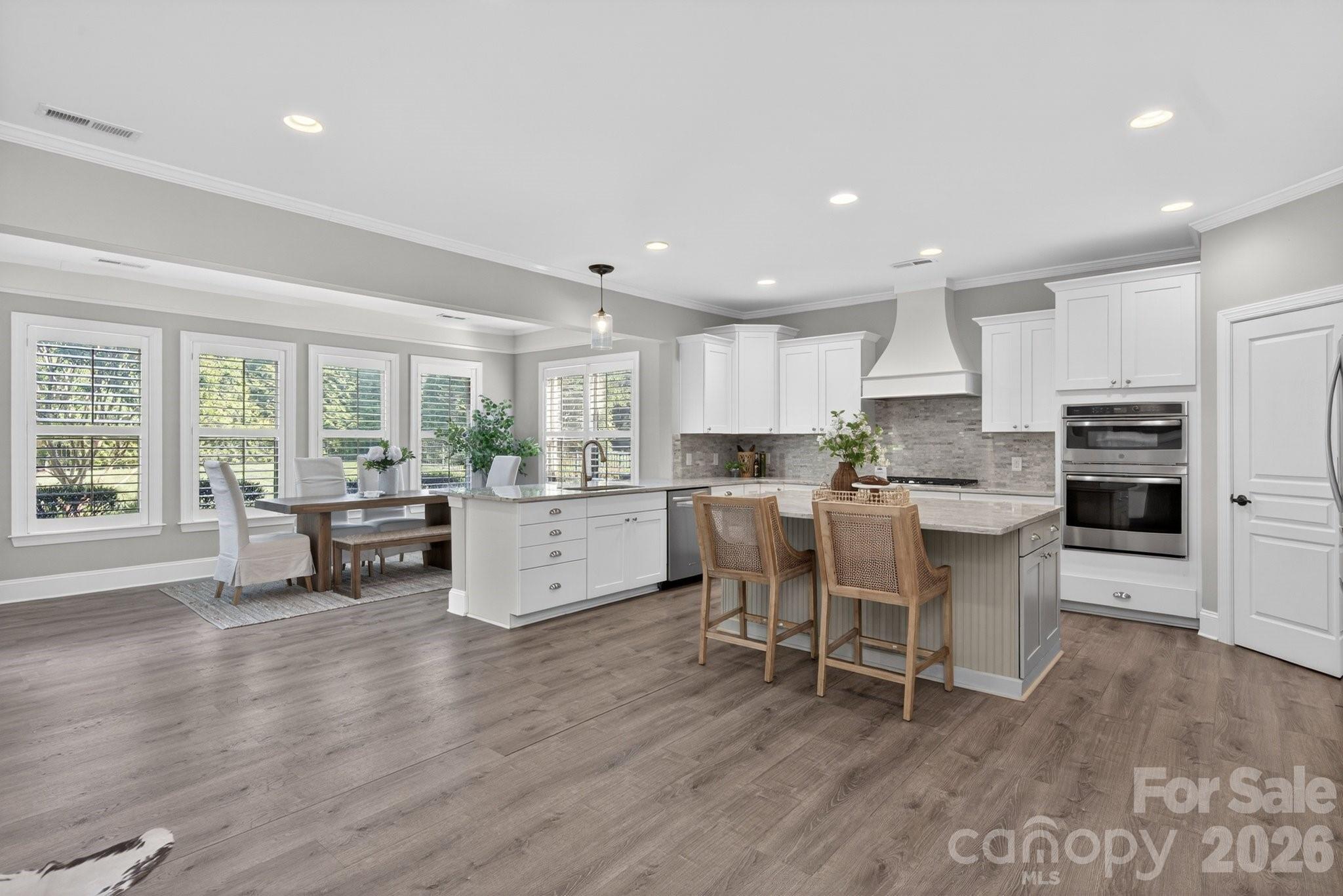 18502 Clavemorr Castle Court