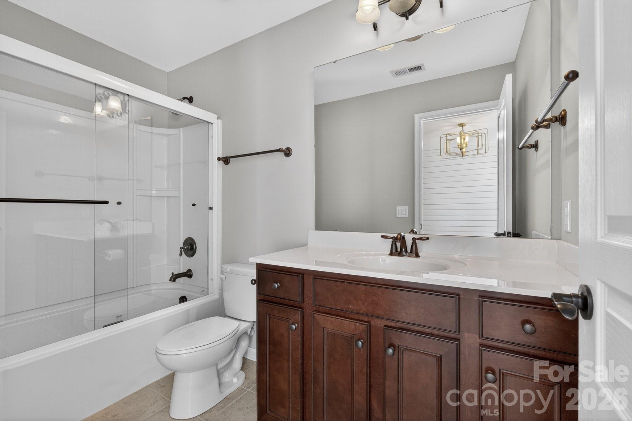 18502 Clavemorr Castle Court