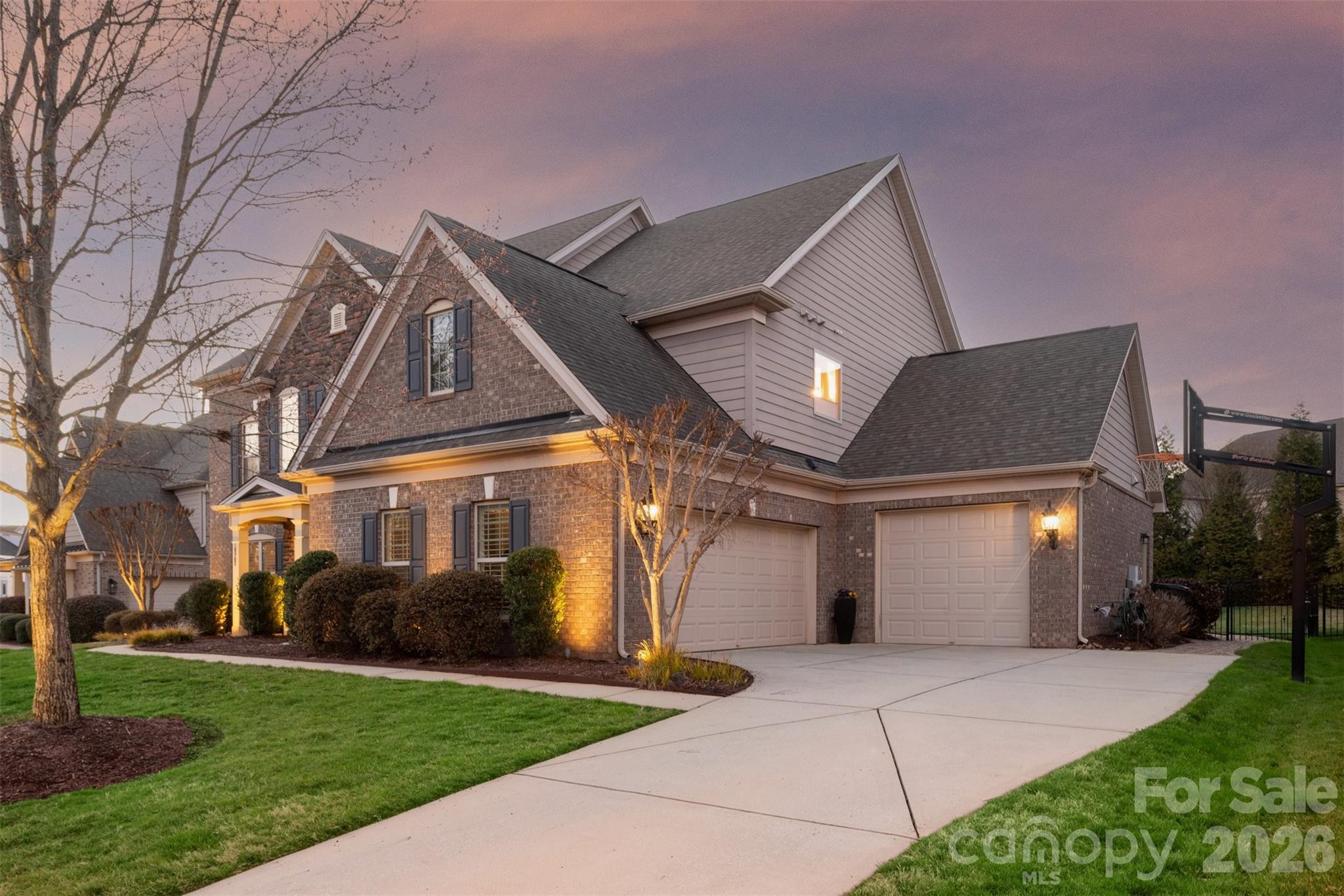 18502 Clavemorr Castle Court