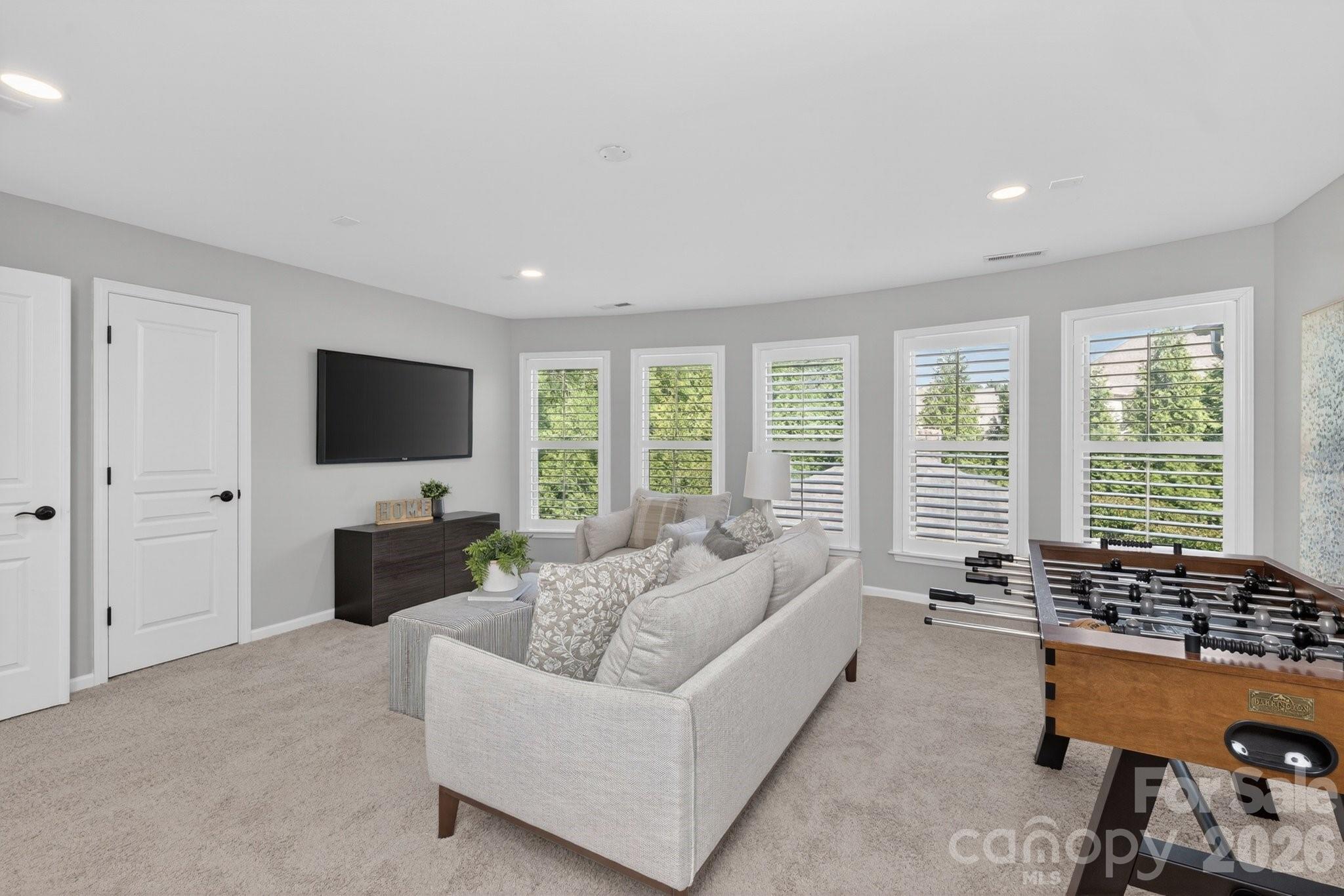 18502 Clavemorr Castle Court