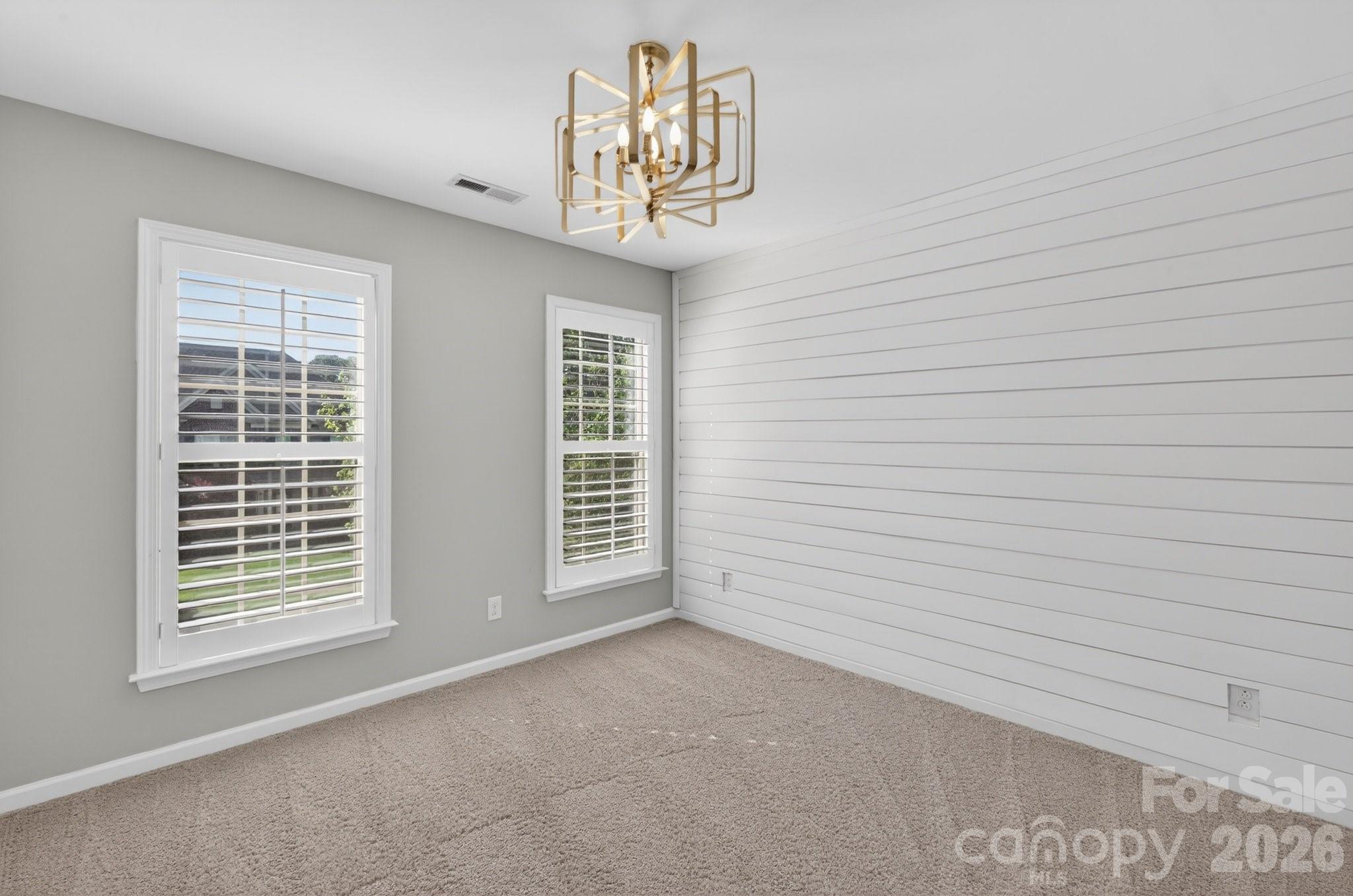 18502 Clavemorr Castle Court