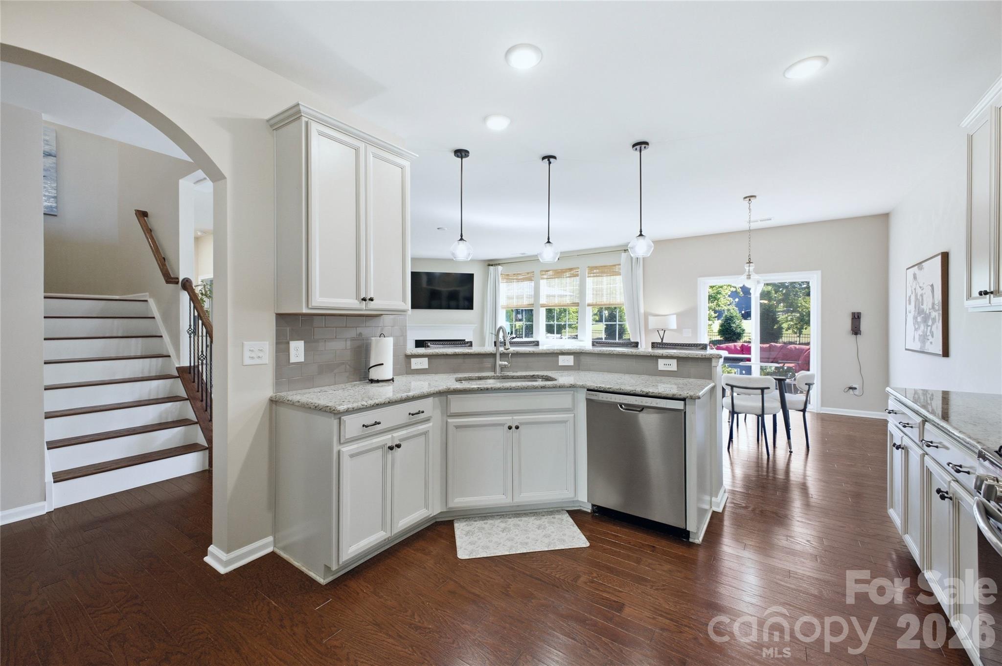 11115 Grenfell Avenue