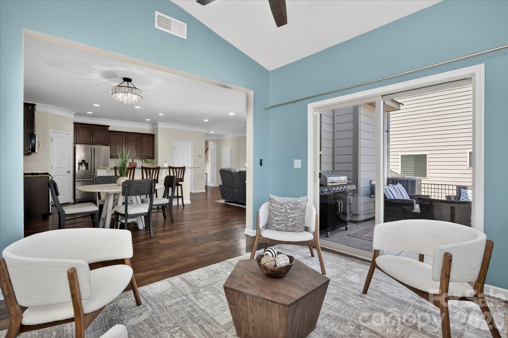 2032 Pinyon Lane