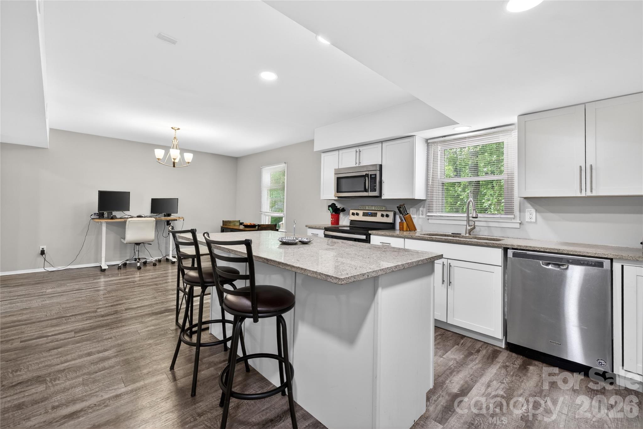 5200 Barrington Drive