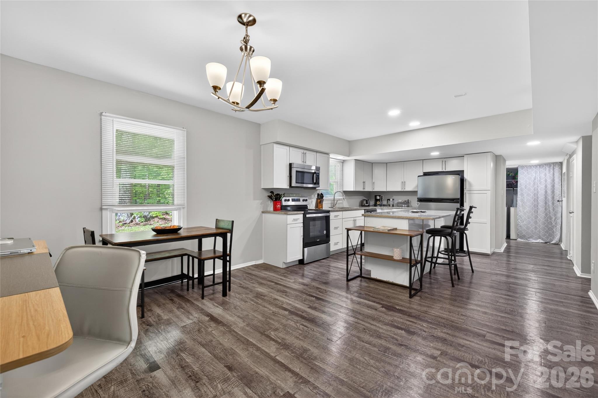 5200 Barrington Drive