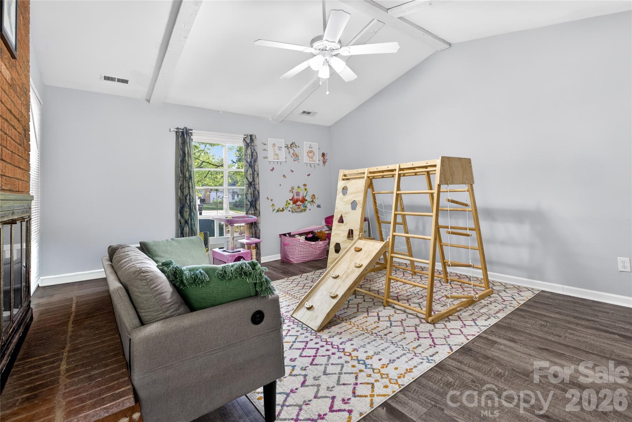 5200 Barrington Drive