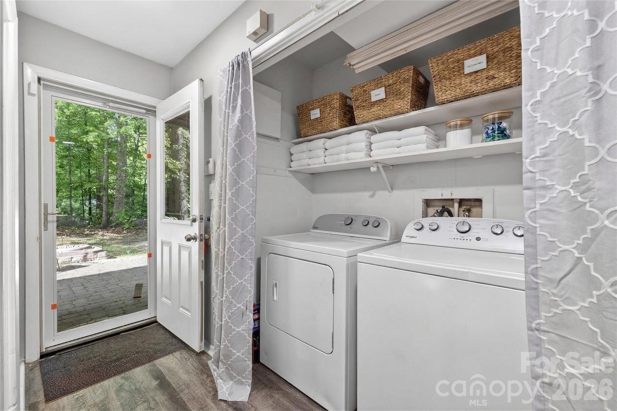 5200 Barrington Drive