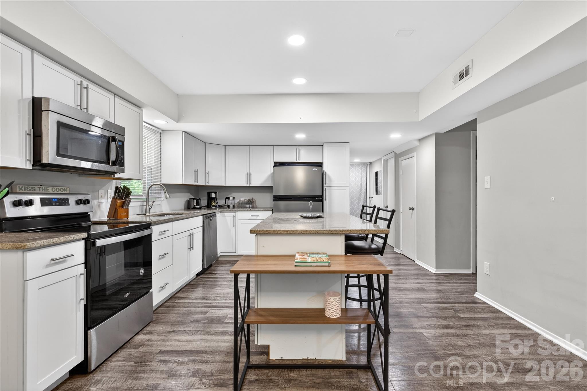 5200 Barrington Drive