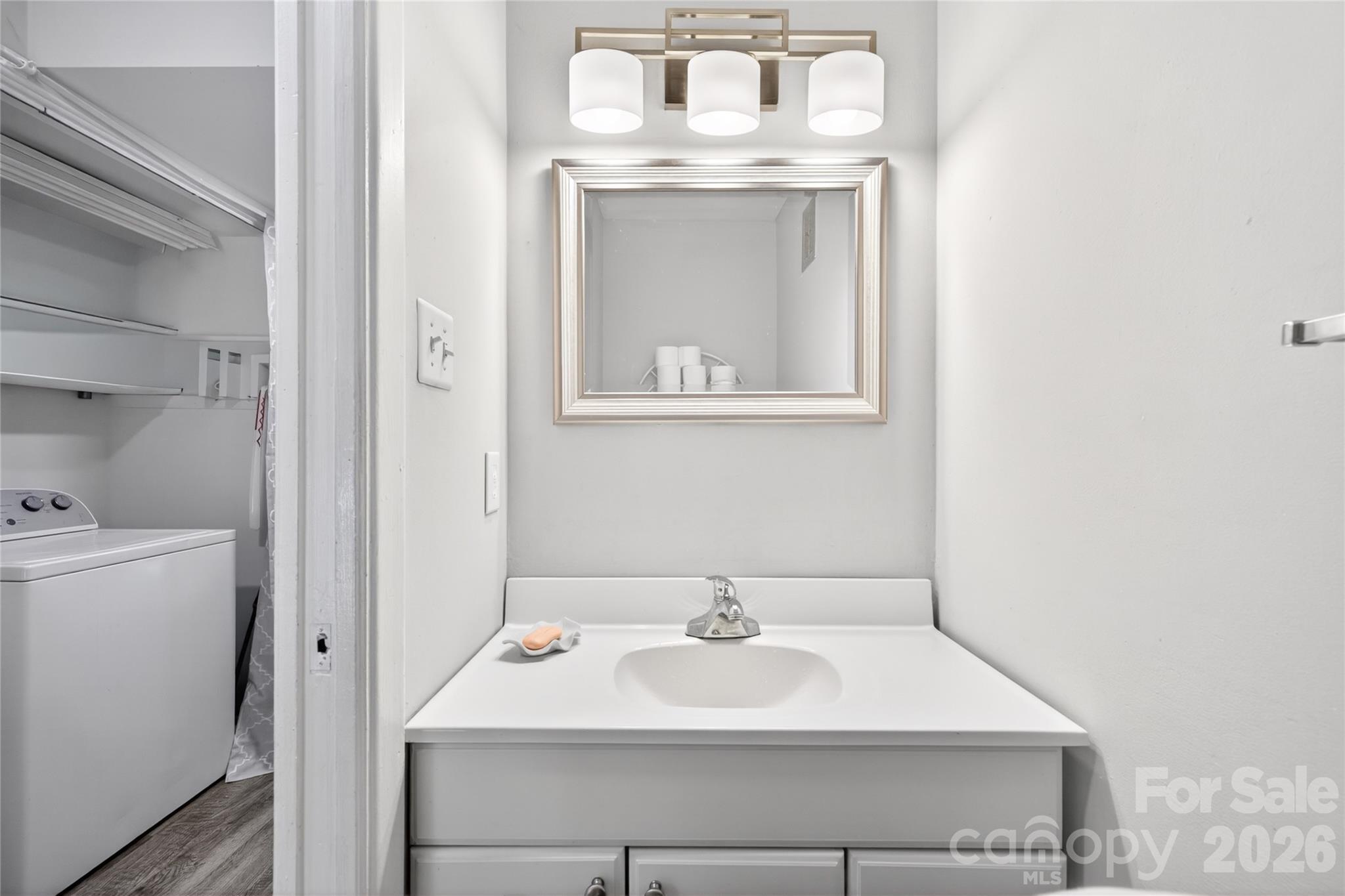 5200 Barrington Drive