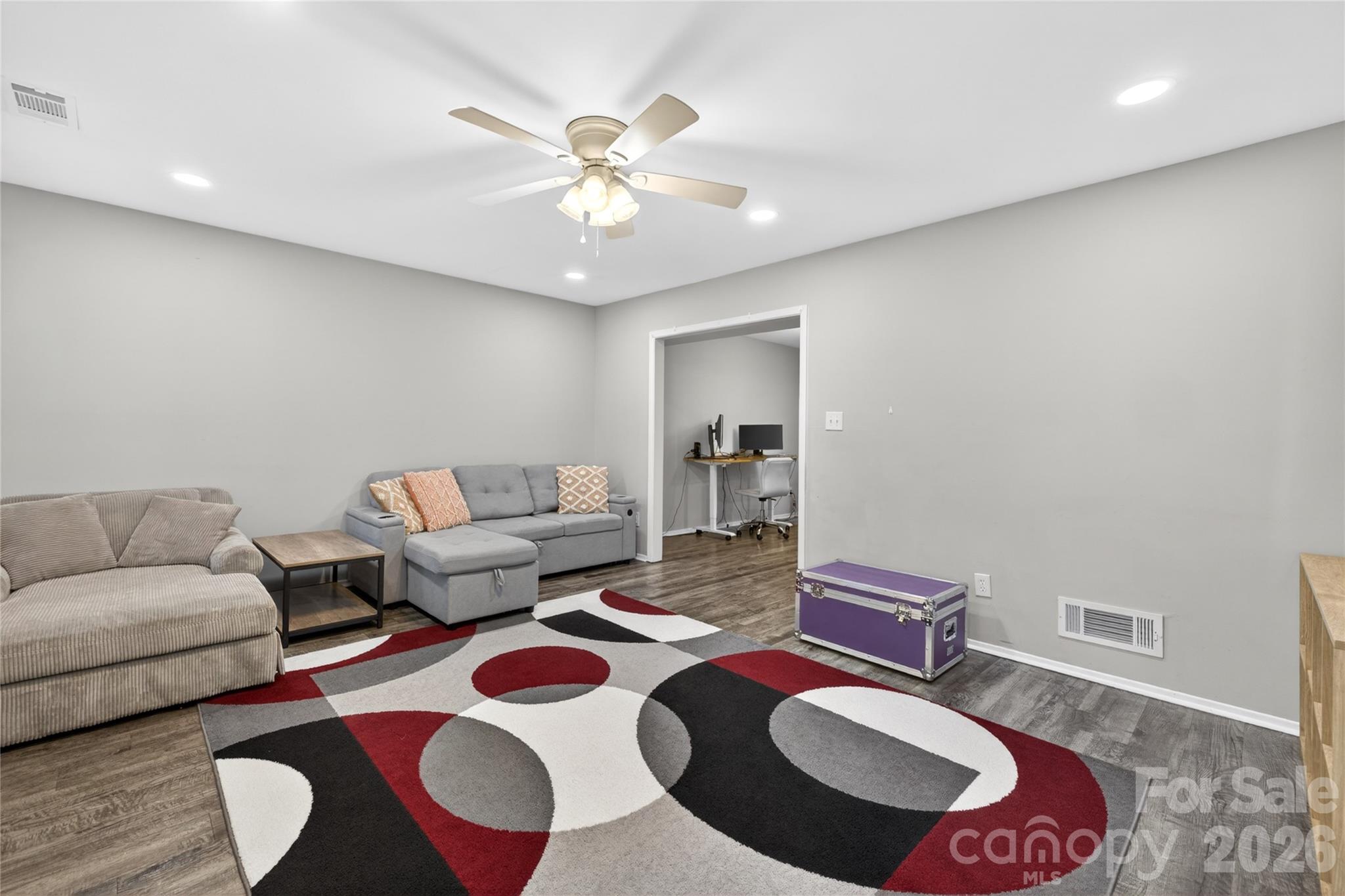 5200 Barrington Drive