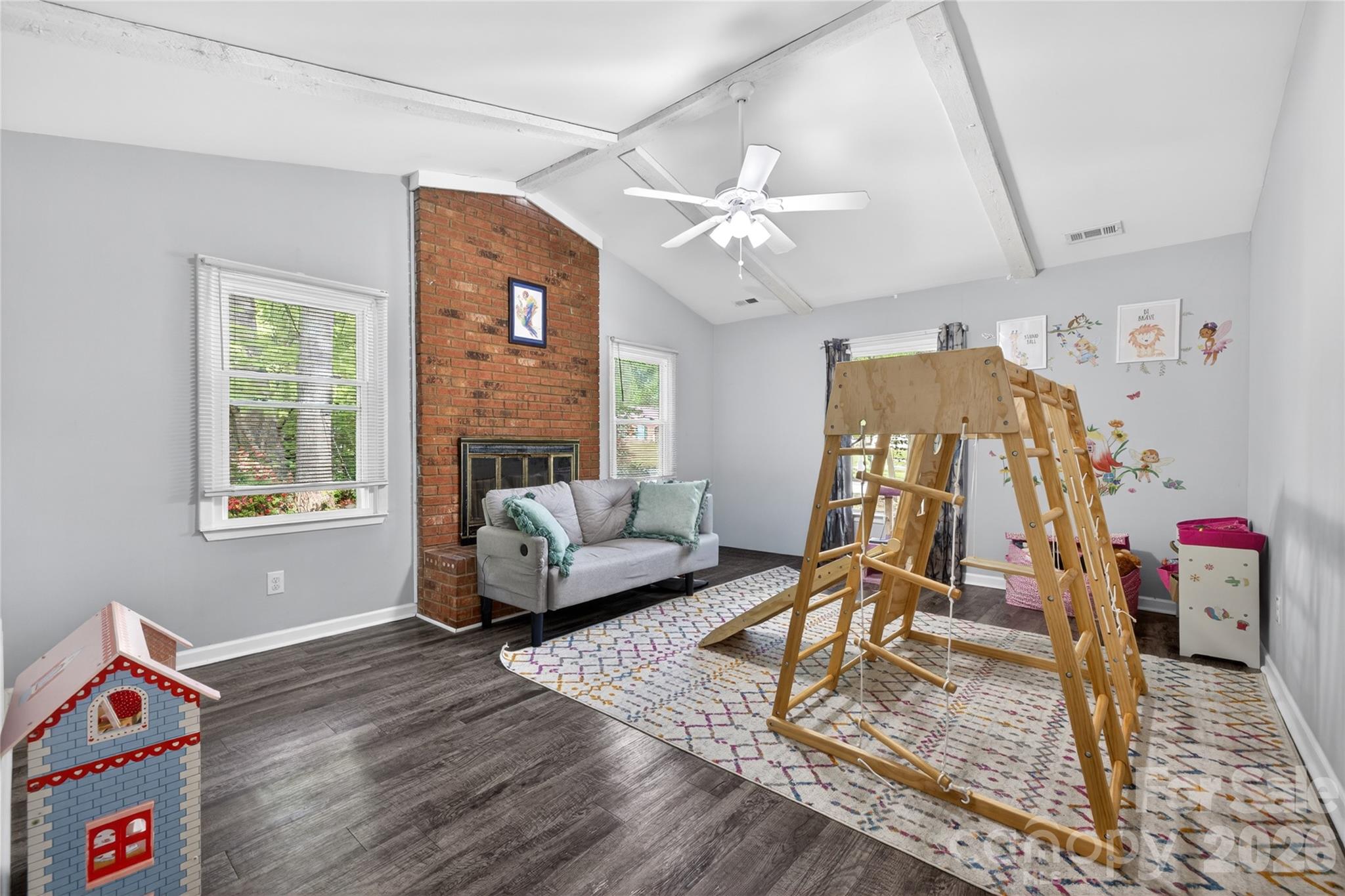 5200 Barrington Drive