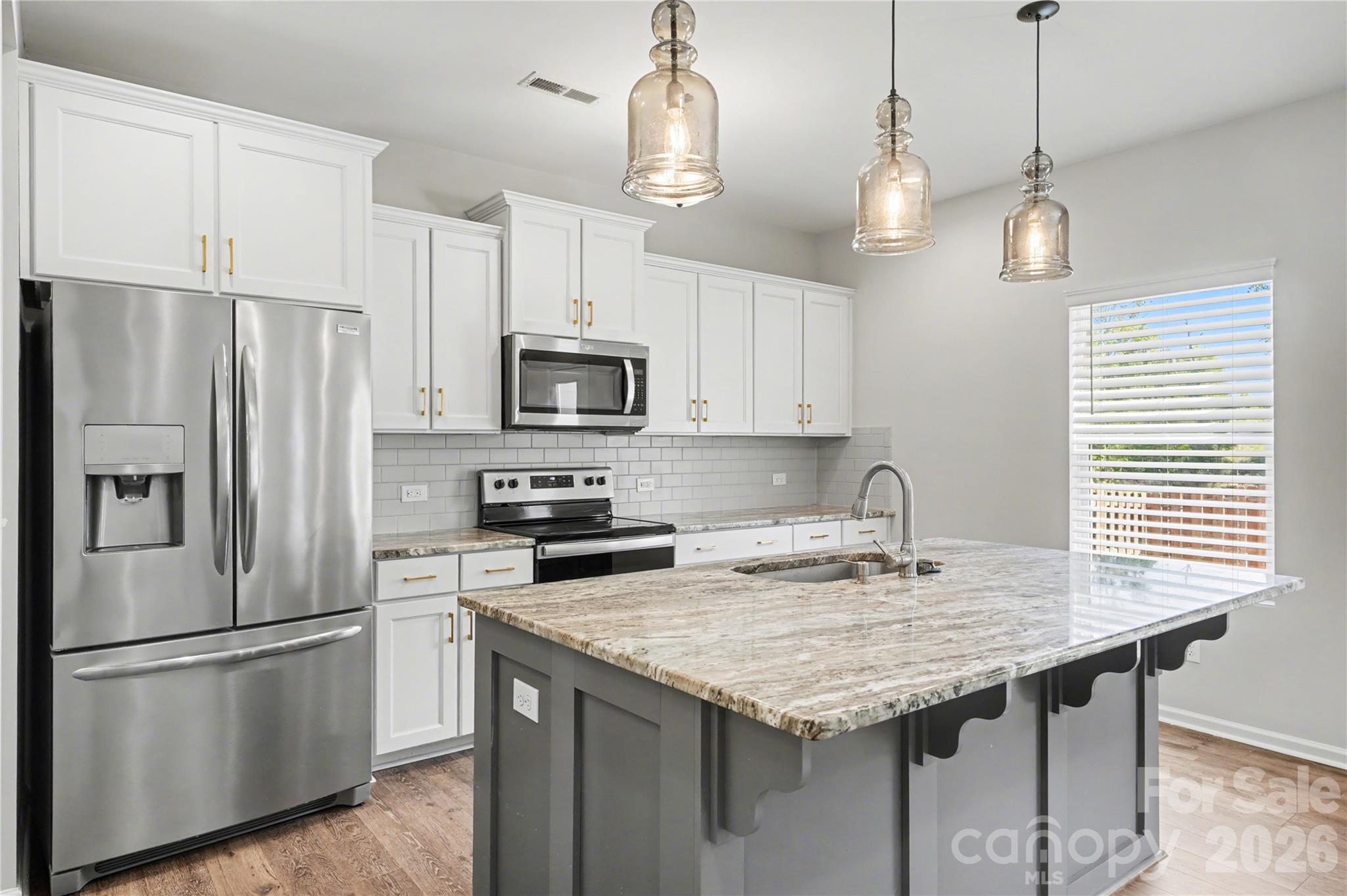 5048 Thomasville Drive