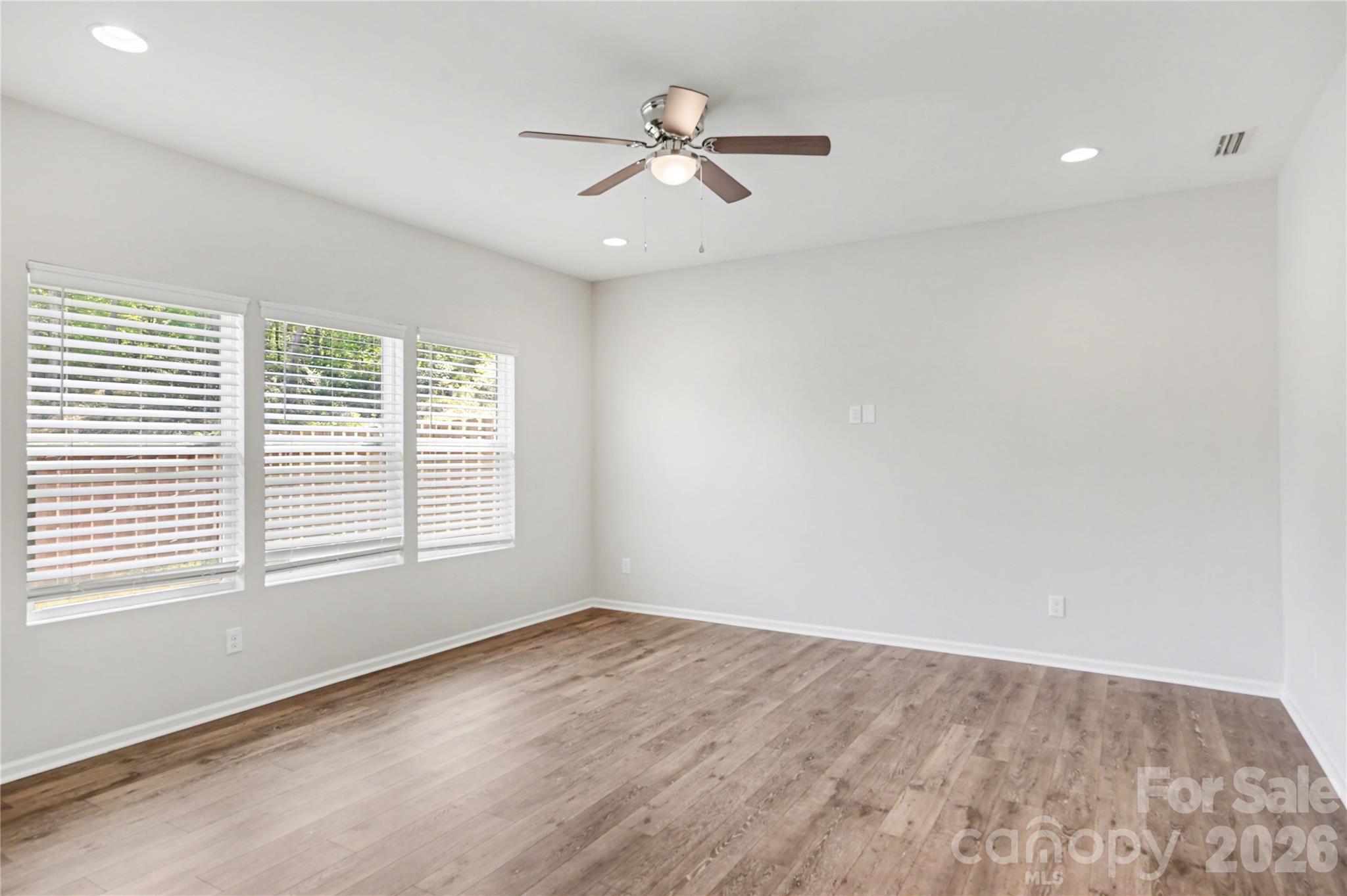 5048 Thomasville Drive