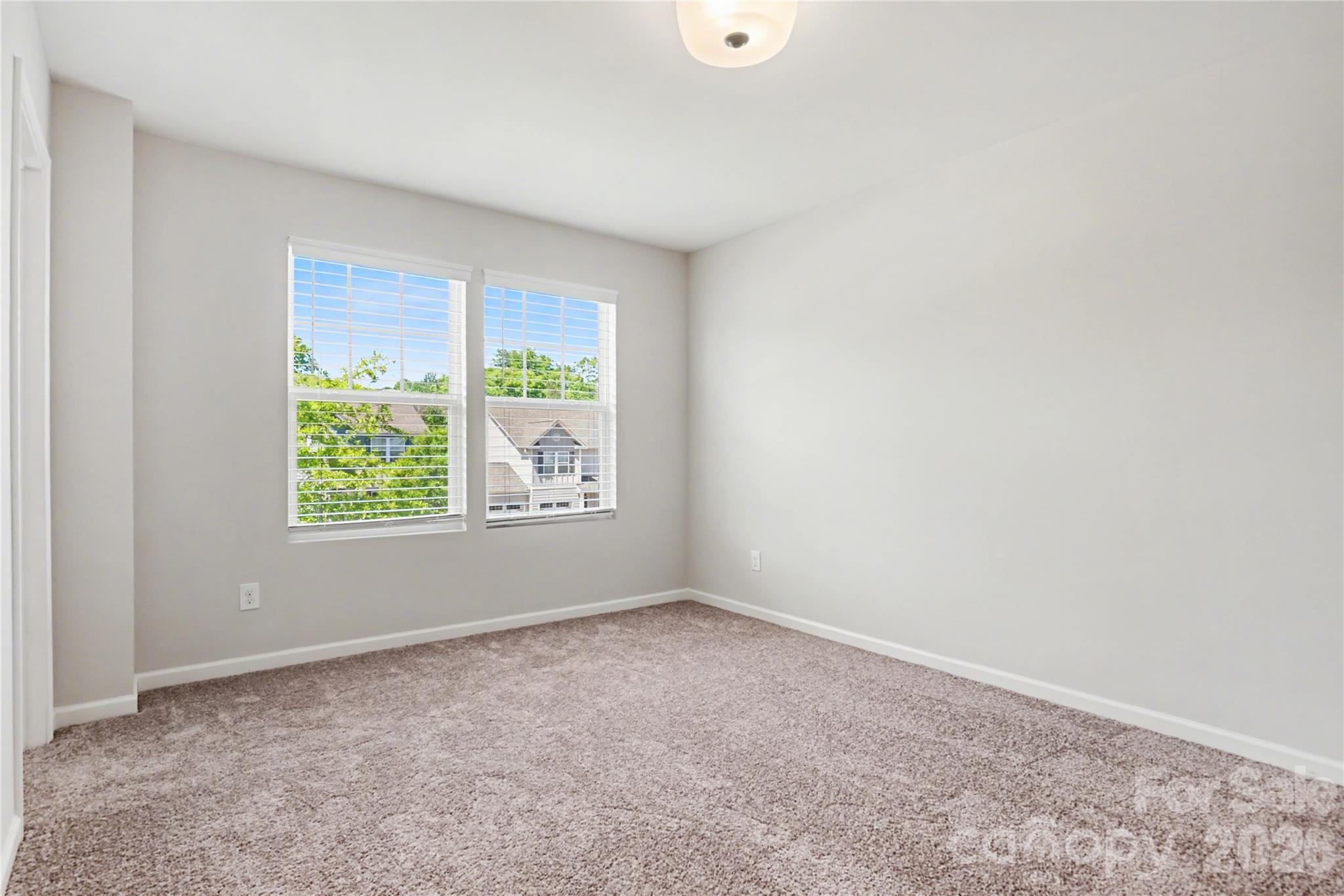 5048 Thomasville Drive