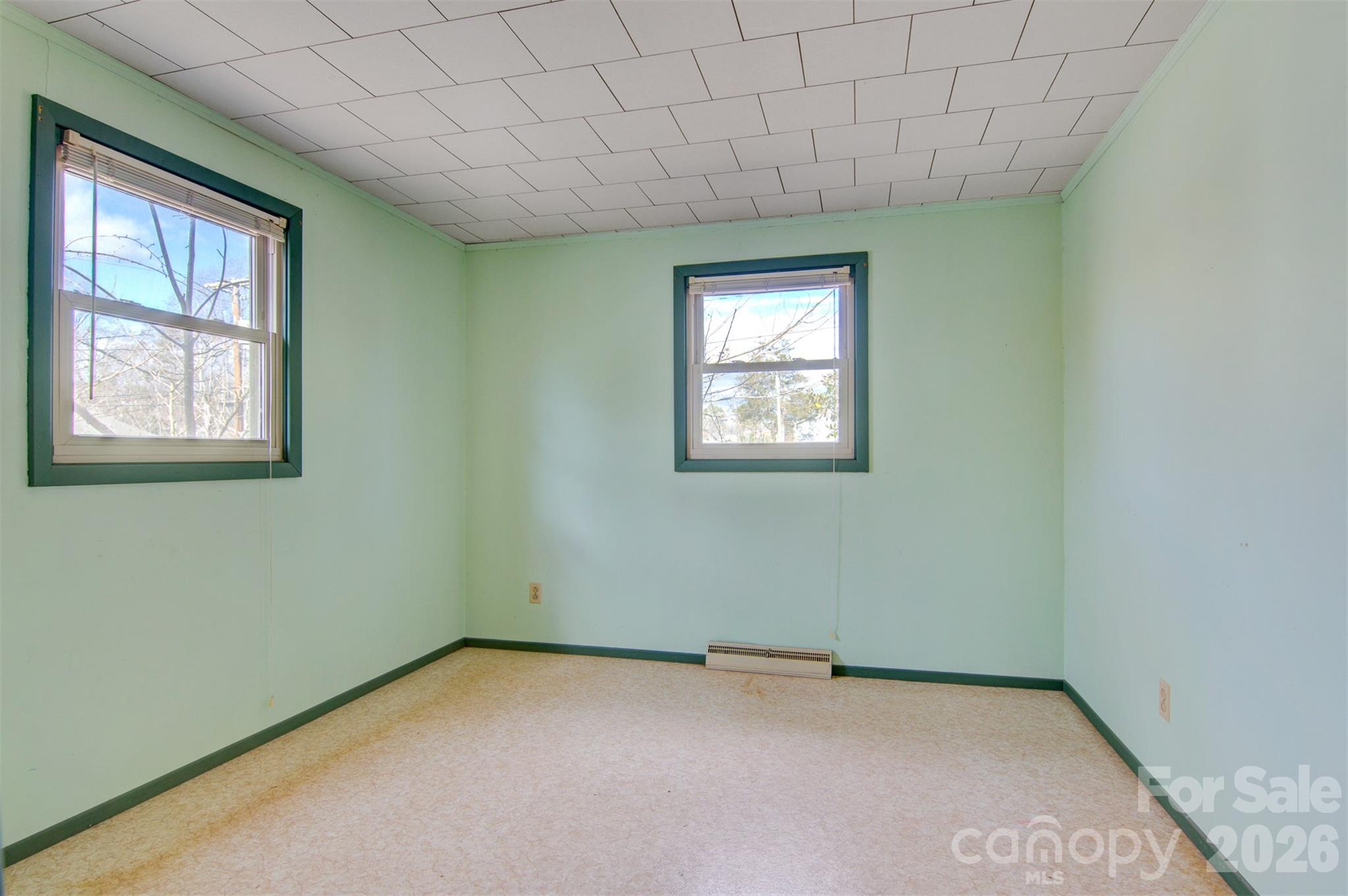 24 W Berkley Street