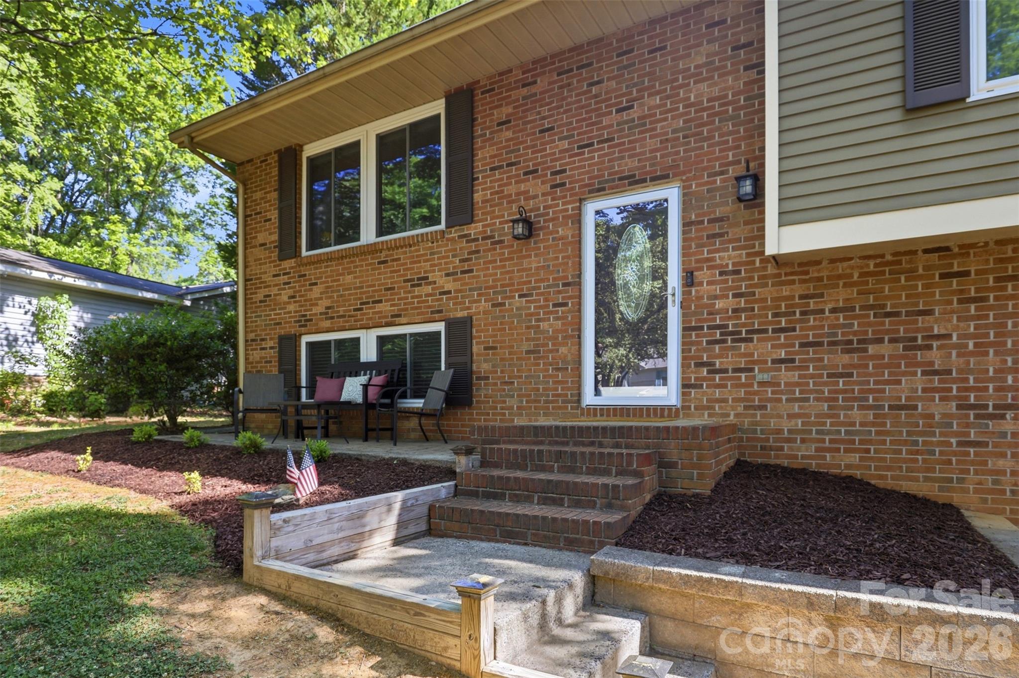 6723 Rollingridge Drive