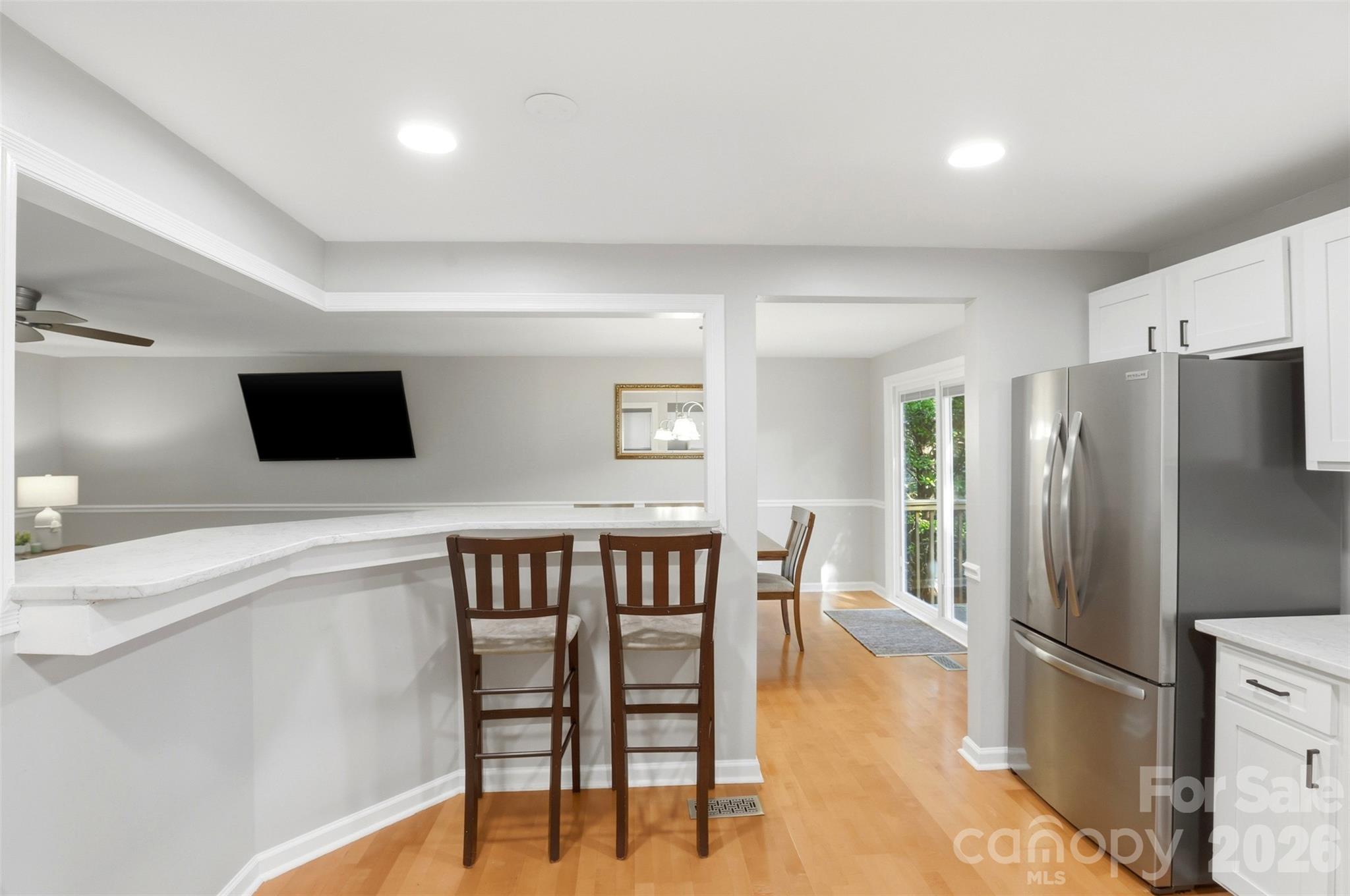 6723 Rollingridge Drive