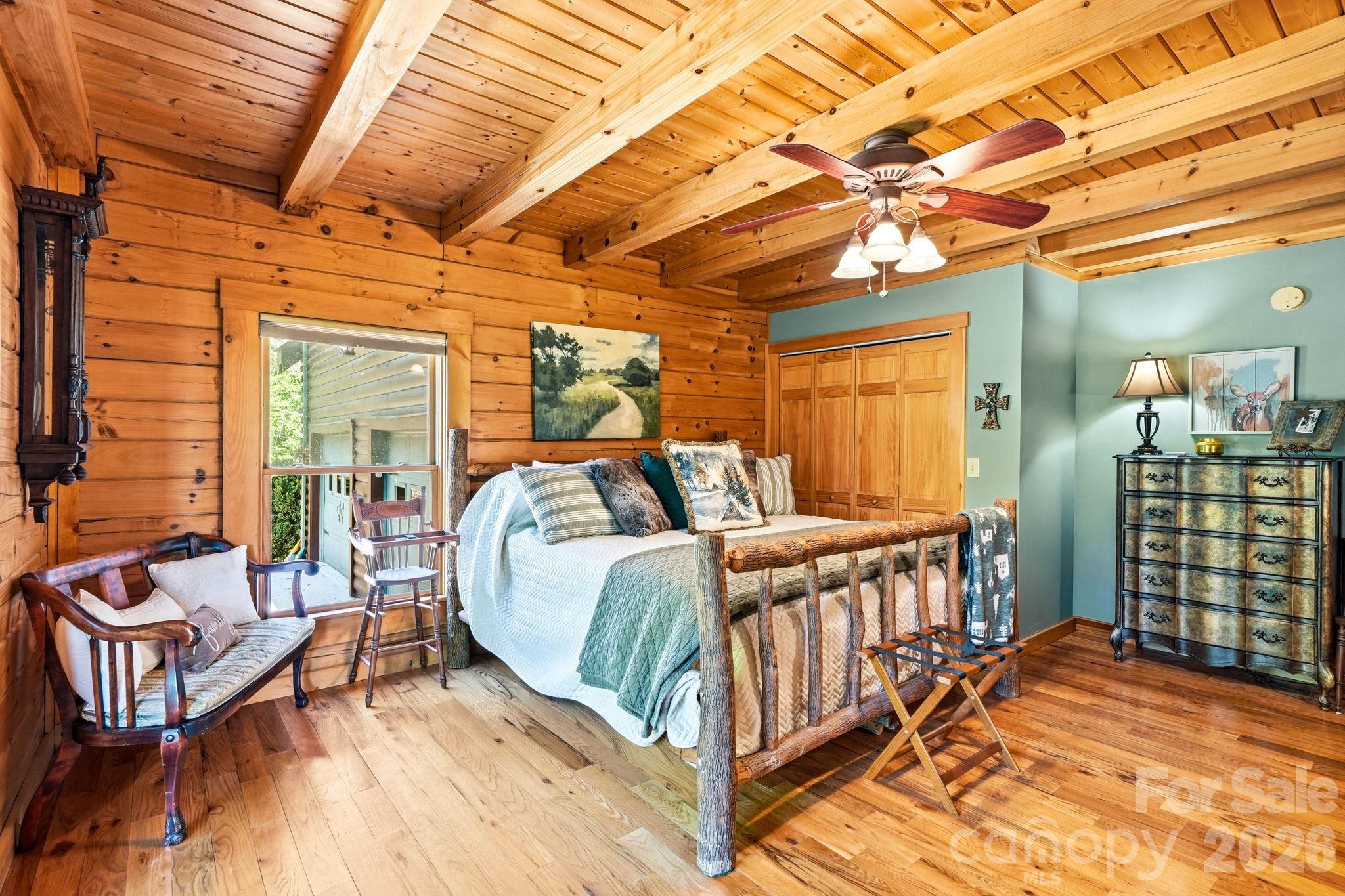 3918 Skyline Drive