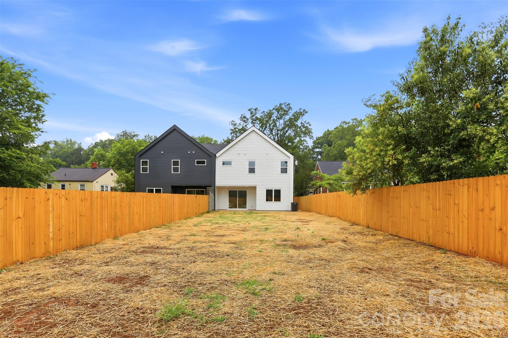 2822 Dogwood Avenue