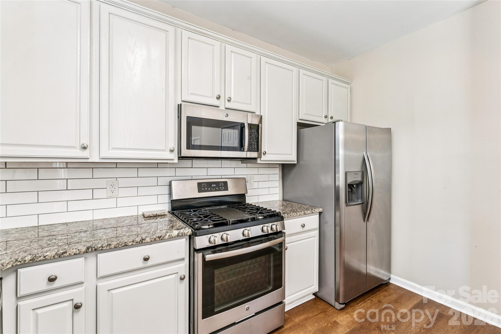 1206 E Arrow Lake Court