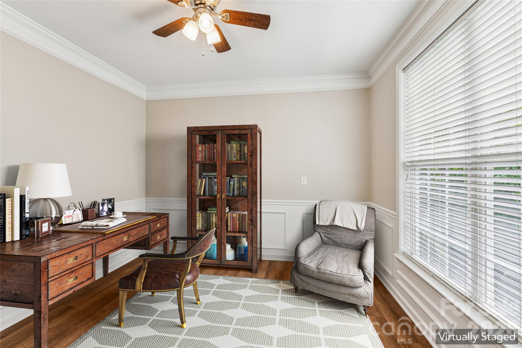 1206 E Arrow Lake Court