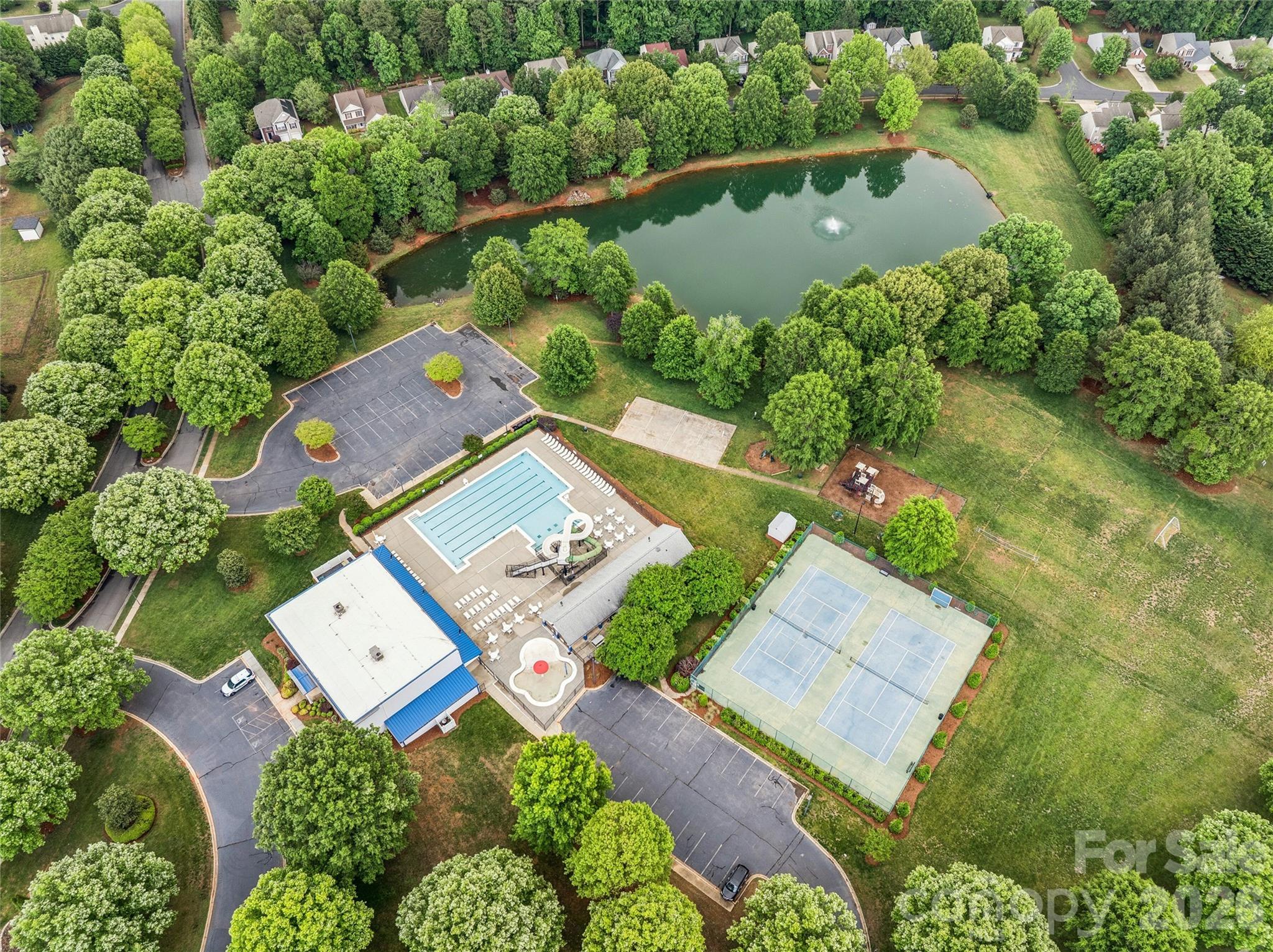 1206 E Arrow Lake Court