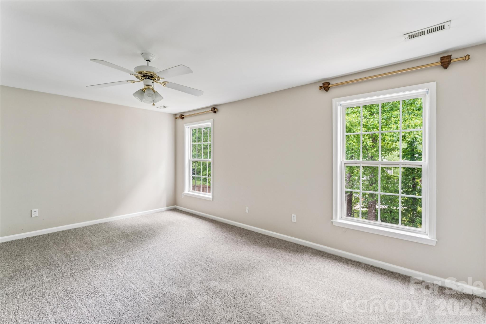 1206 E Arrow Lake Court