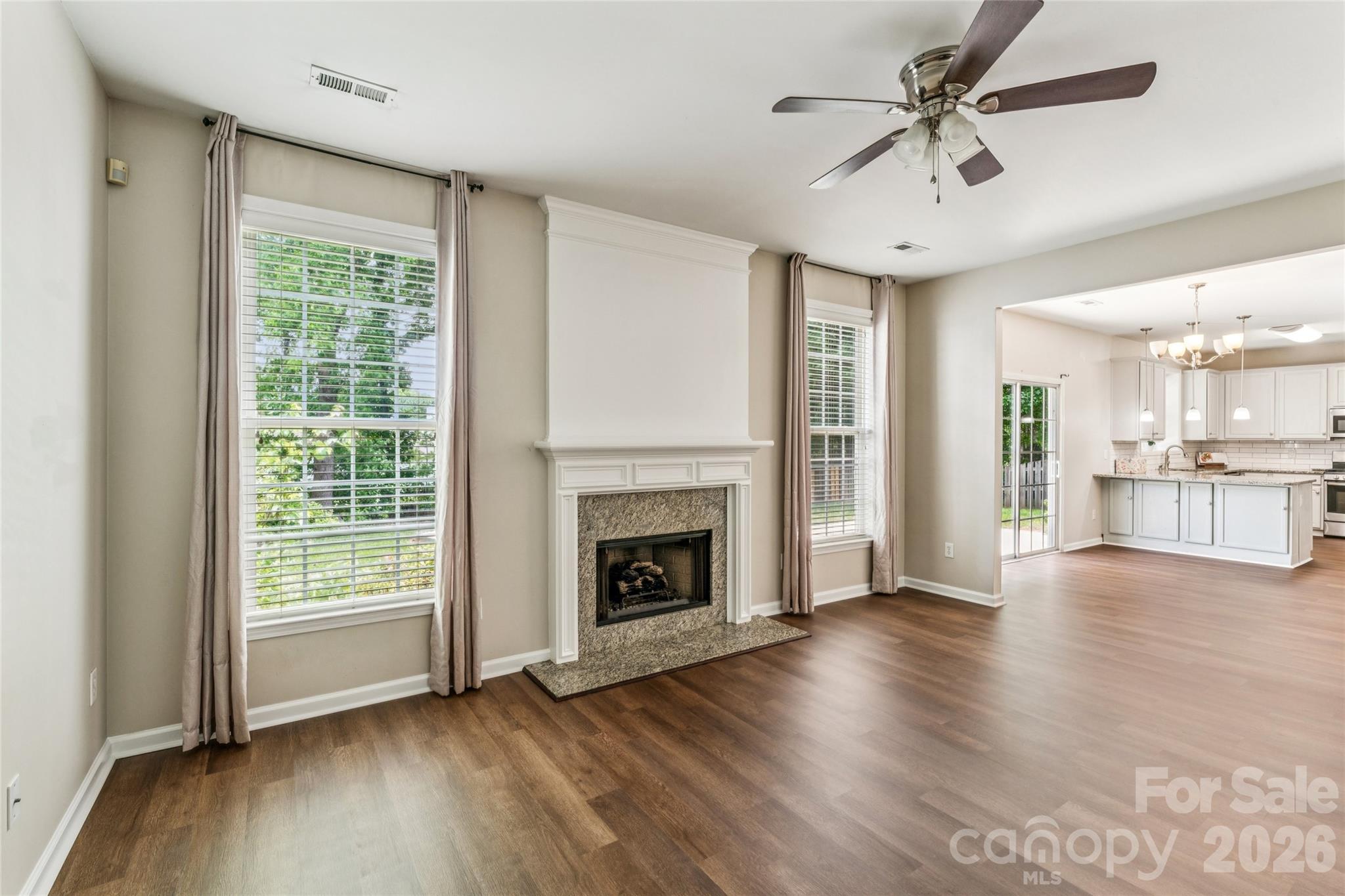 1206 E Arrow Lake Court