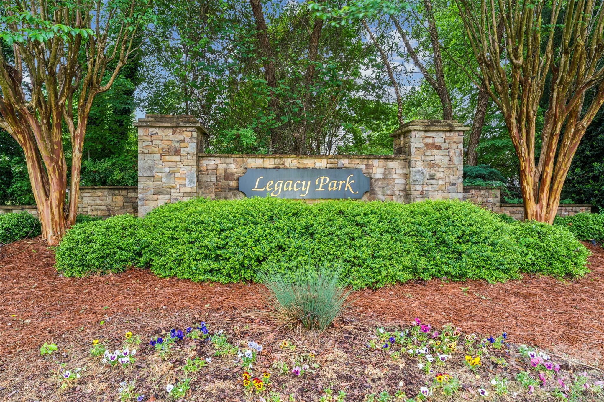 1206 E Arrow Lake Court