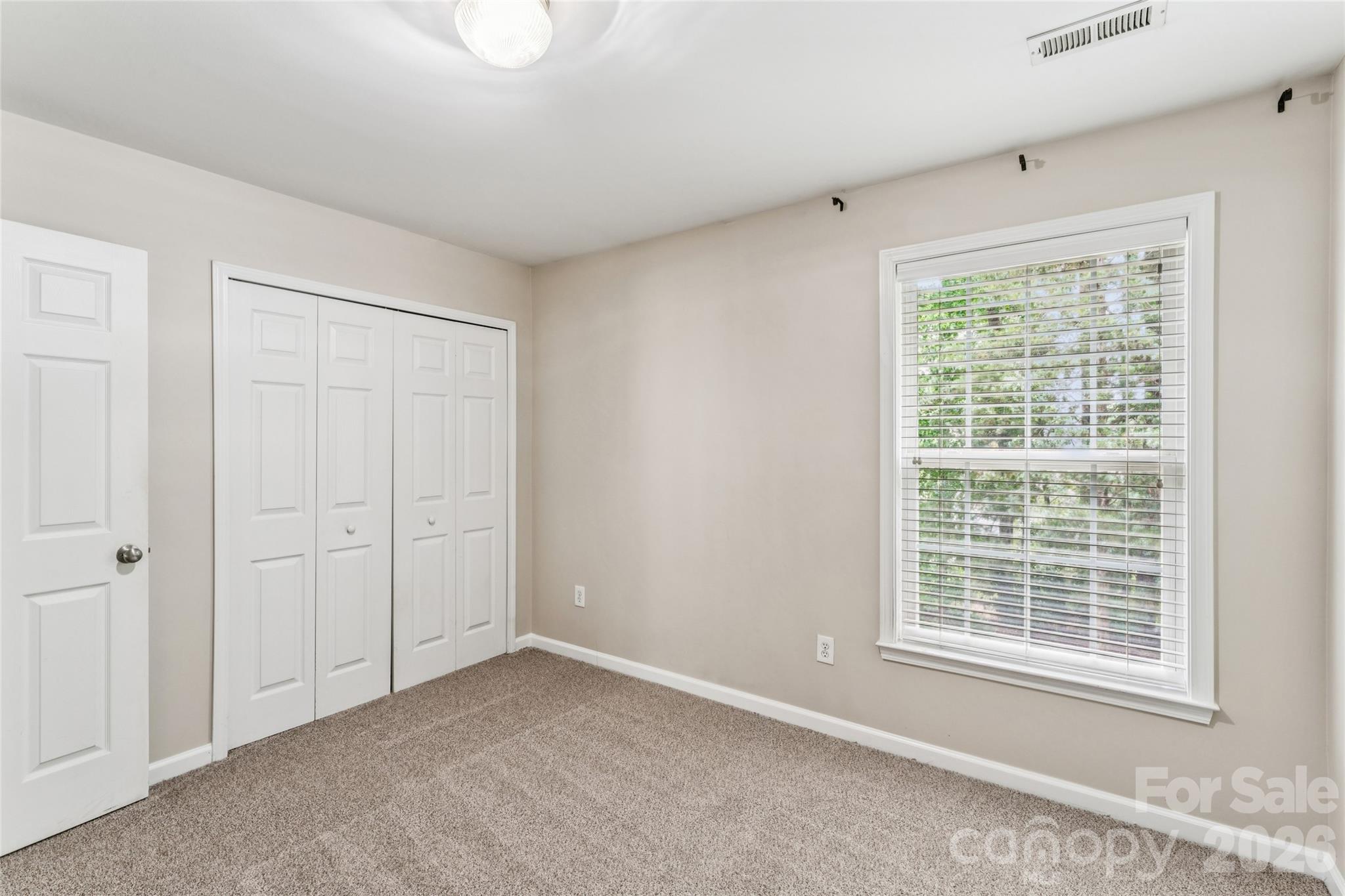 1206 E Arrow Lake Court