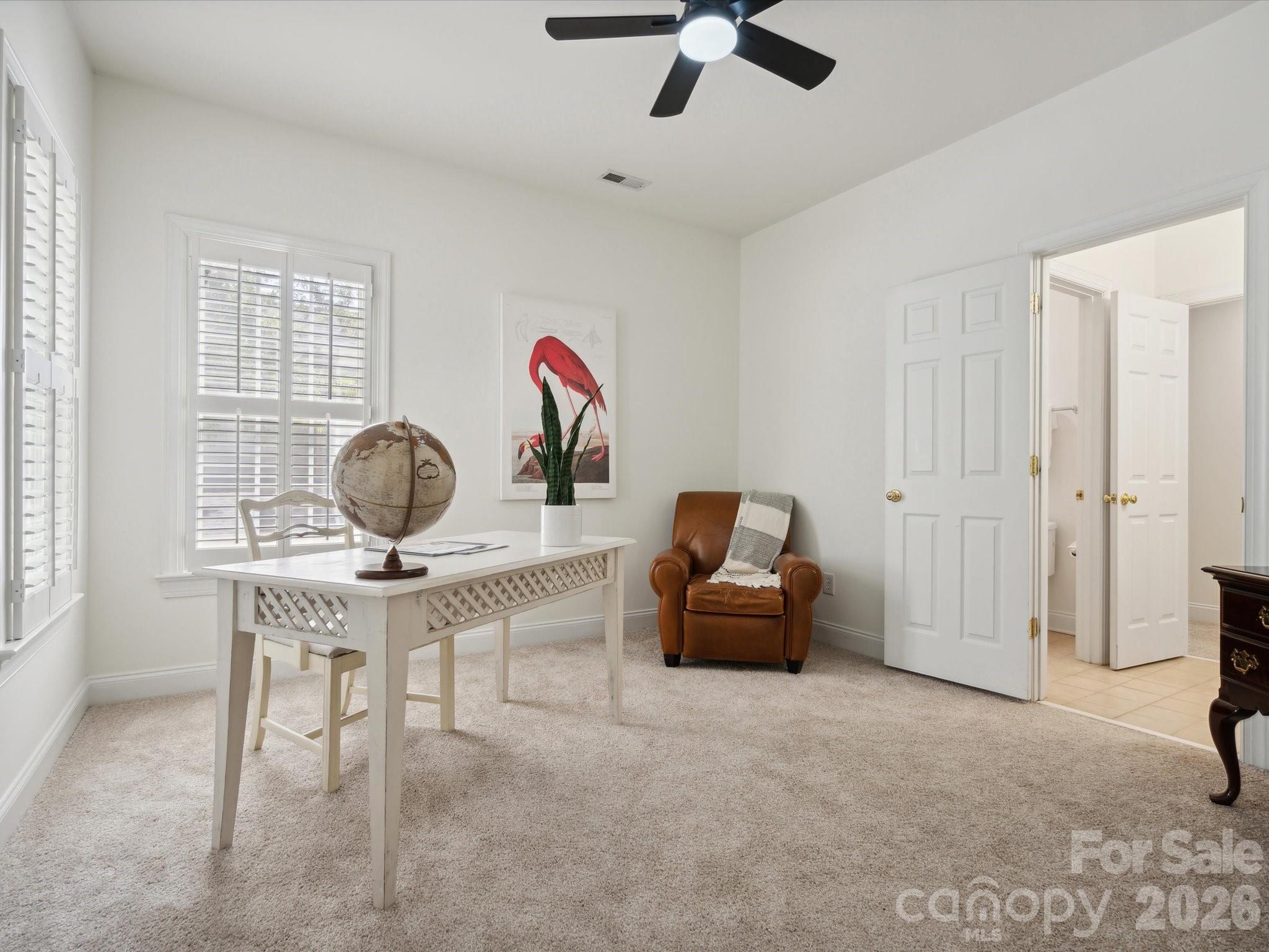 927 Dericks Crossing