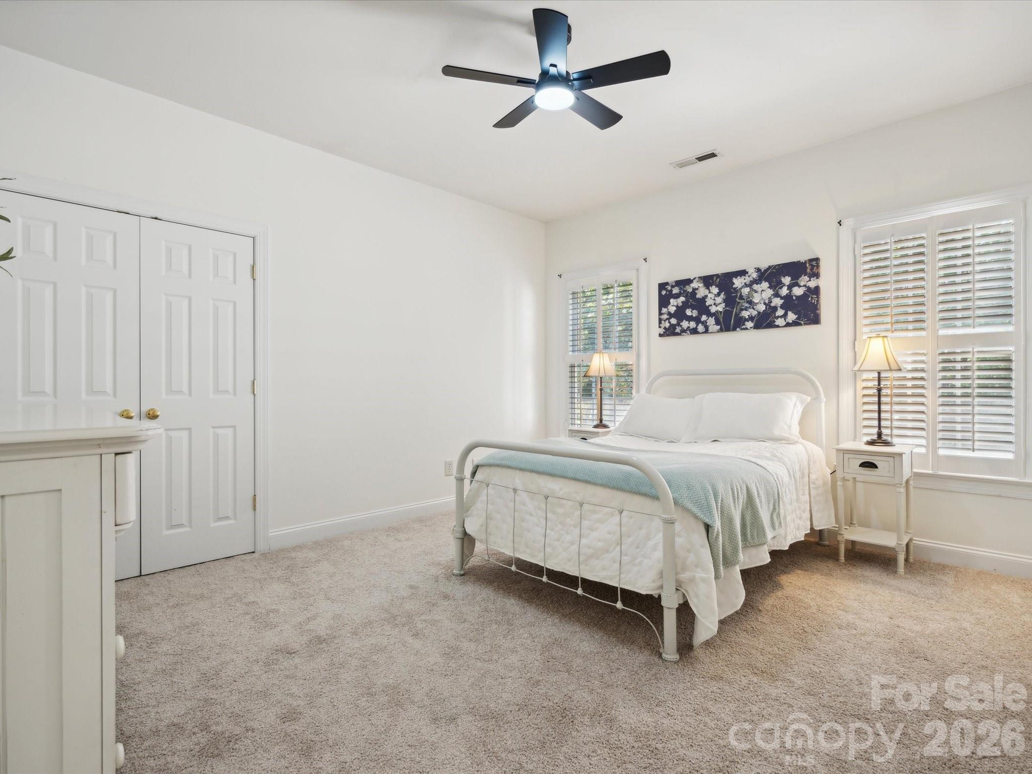 927 Dericks Crossing