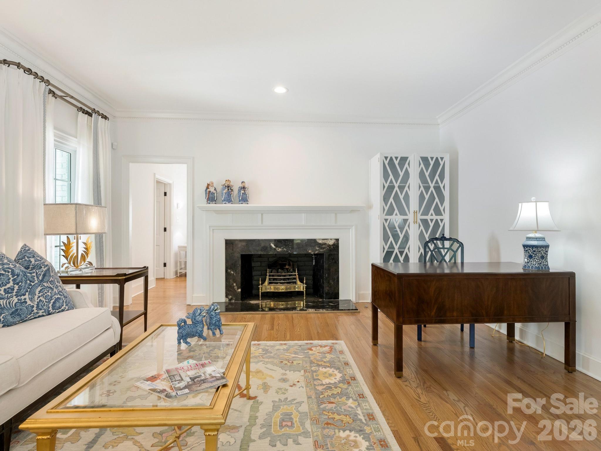 2738 Beverwyck Road