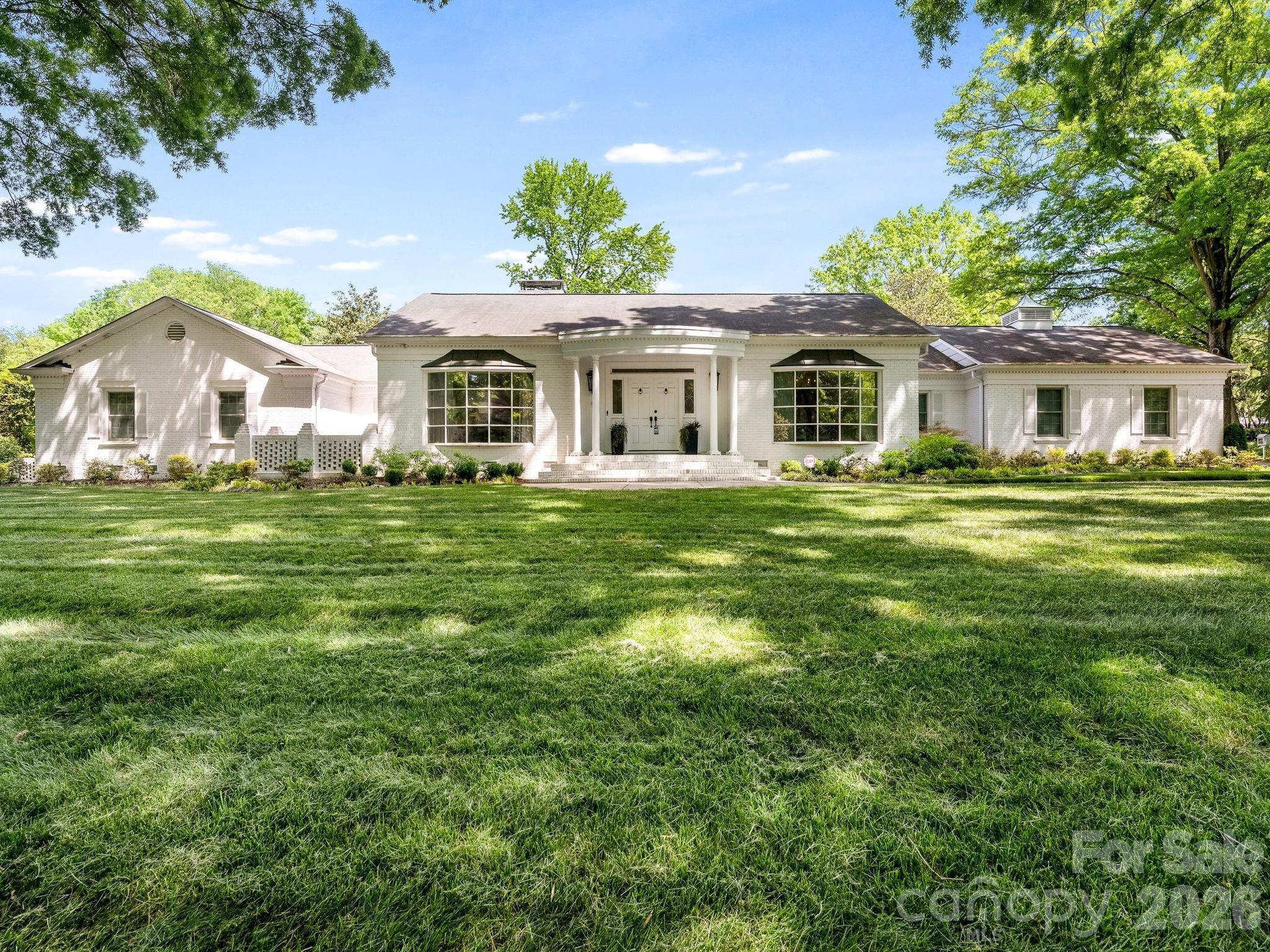 2738 Beverwyck Road