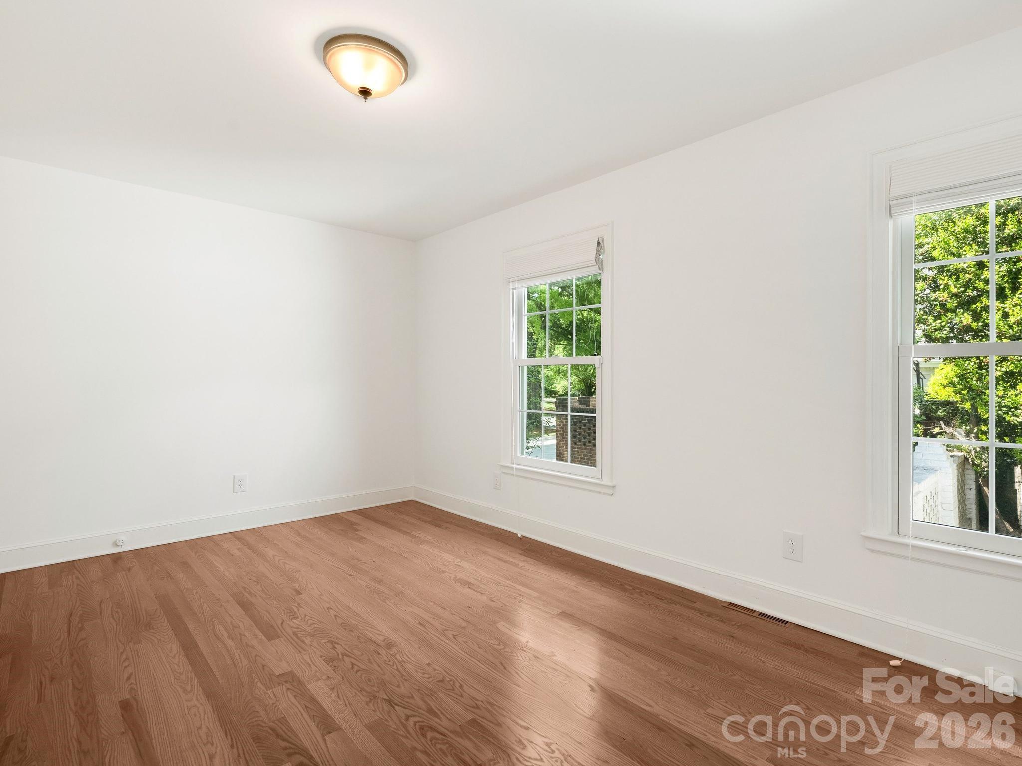 2738 Beverwyck Road