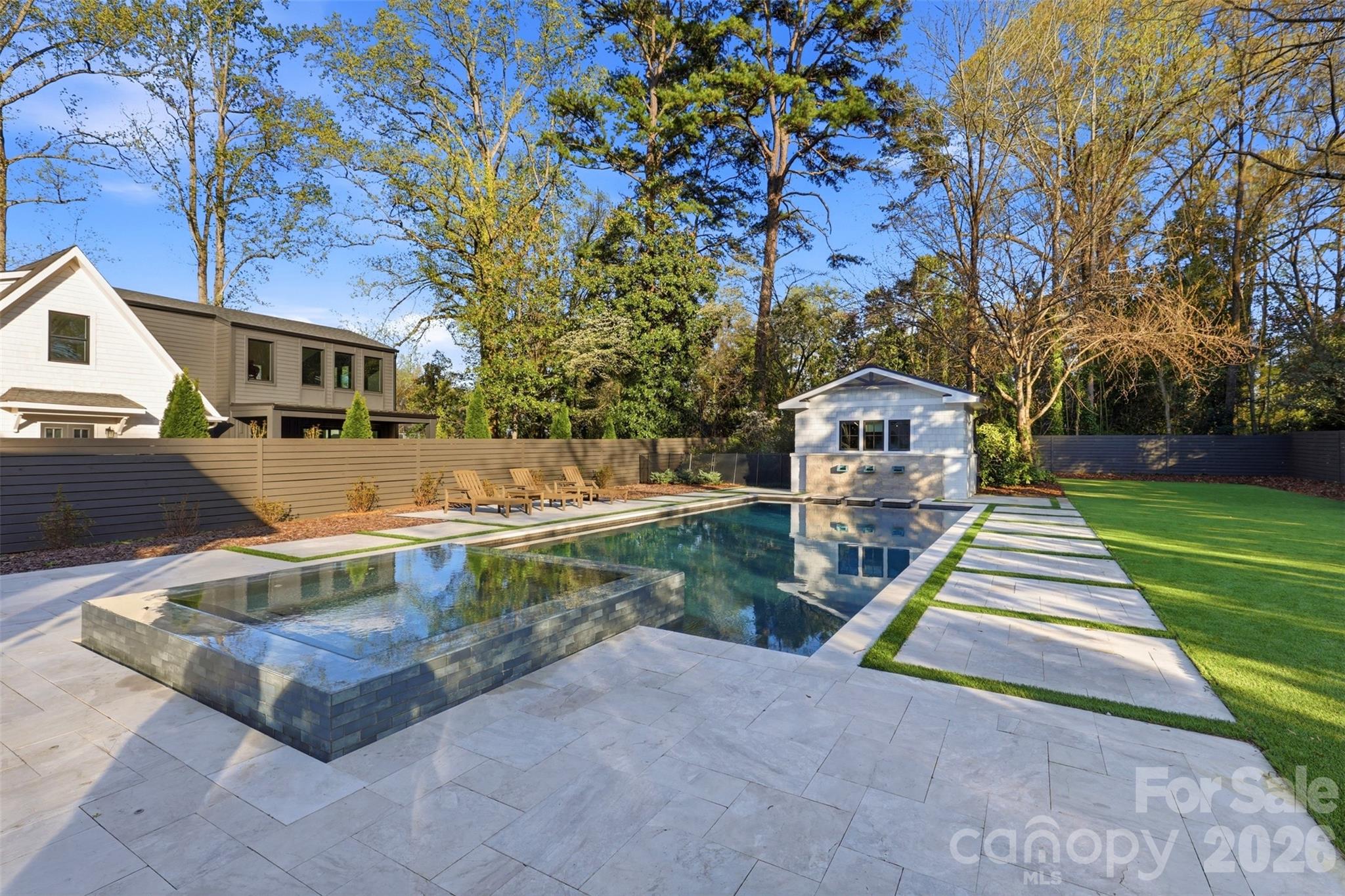 400 Hunter Lane