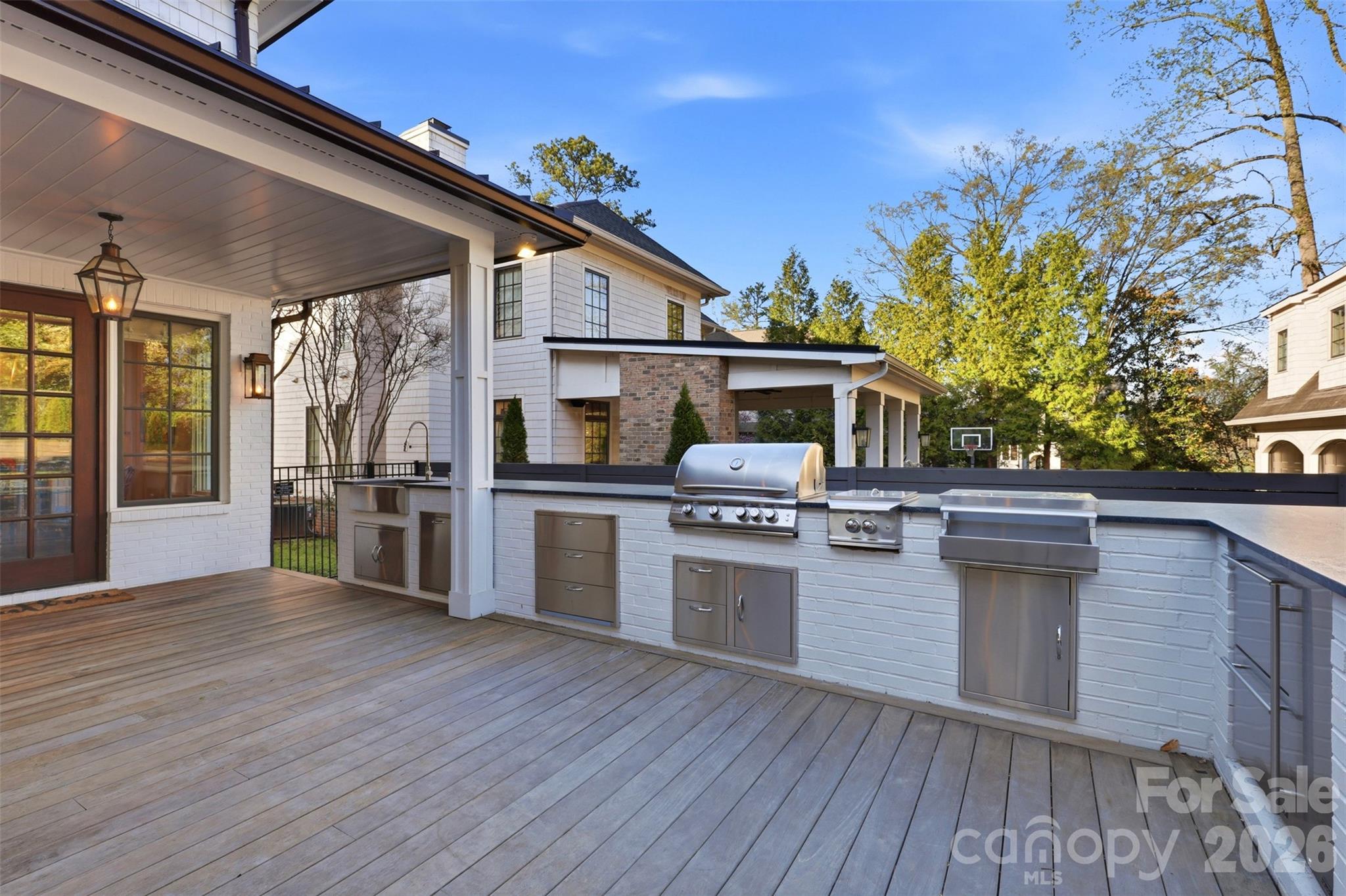 400 Hunter Lane