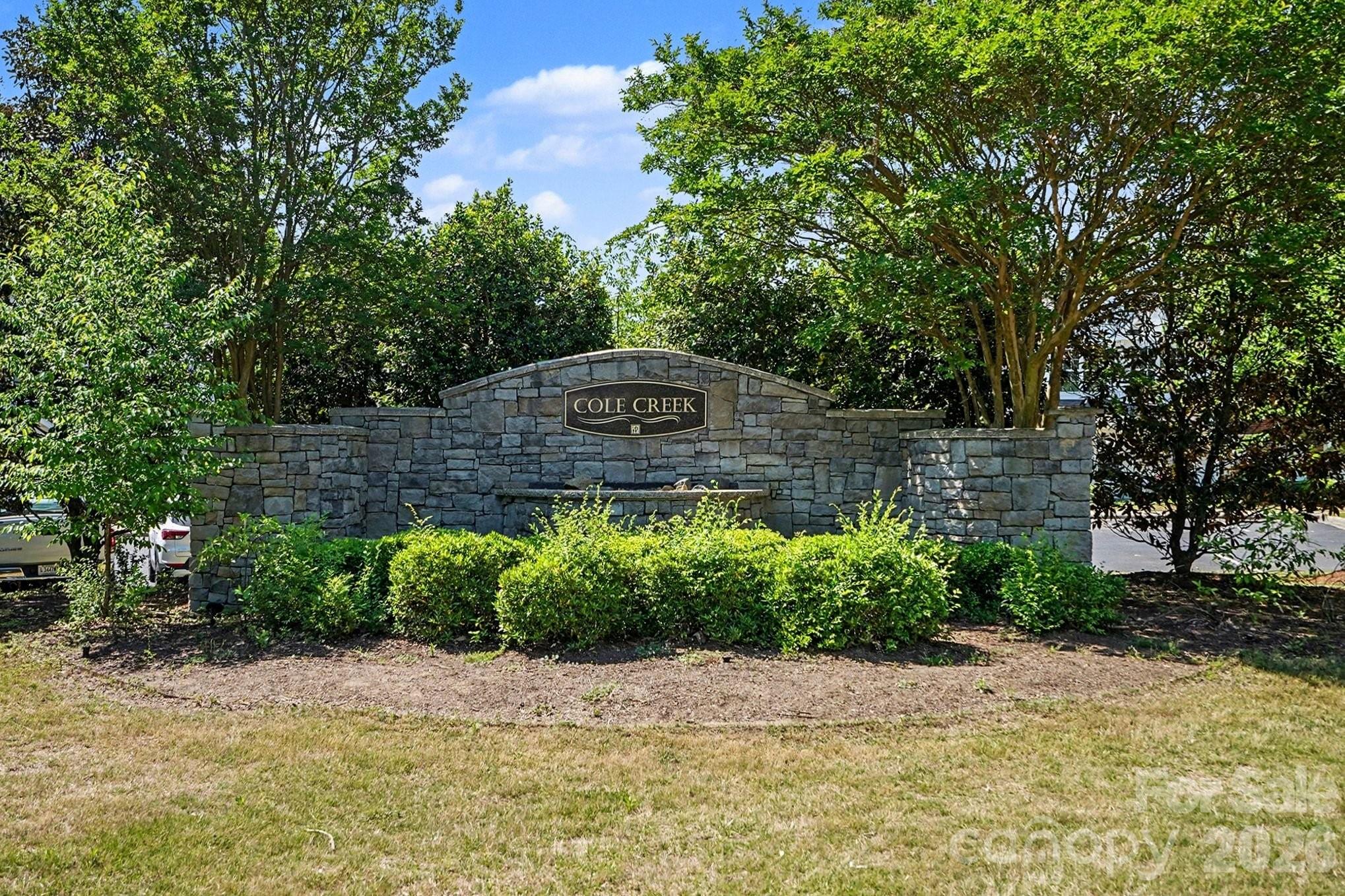 747 Rock Lake Glen