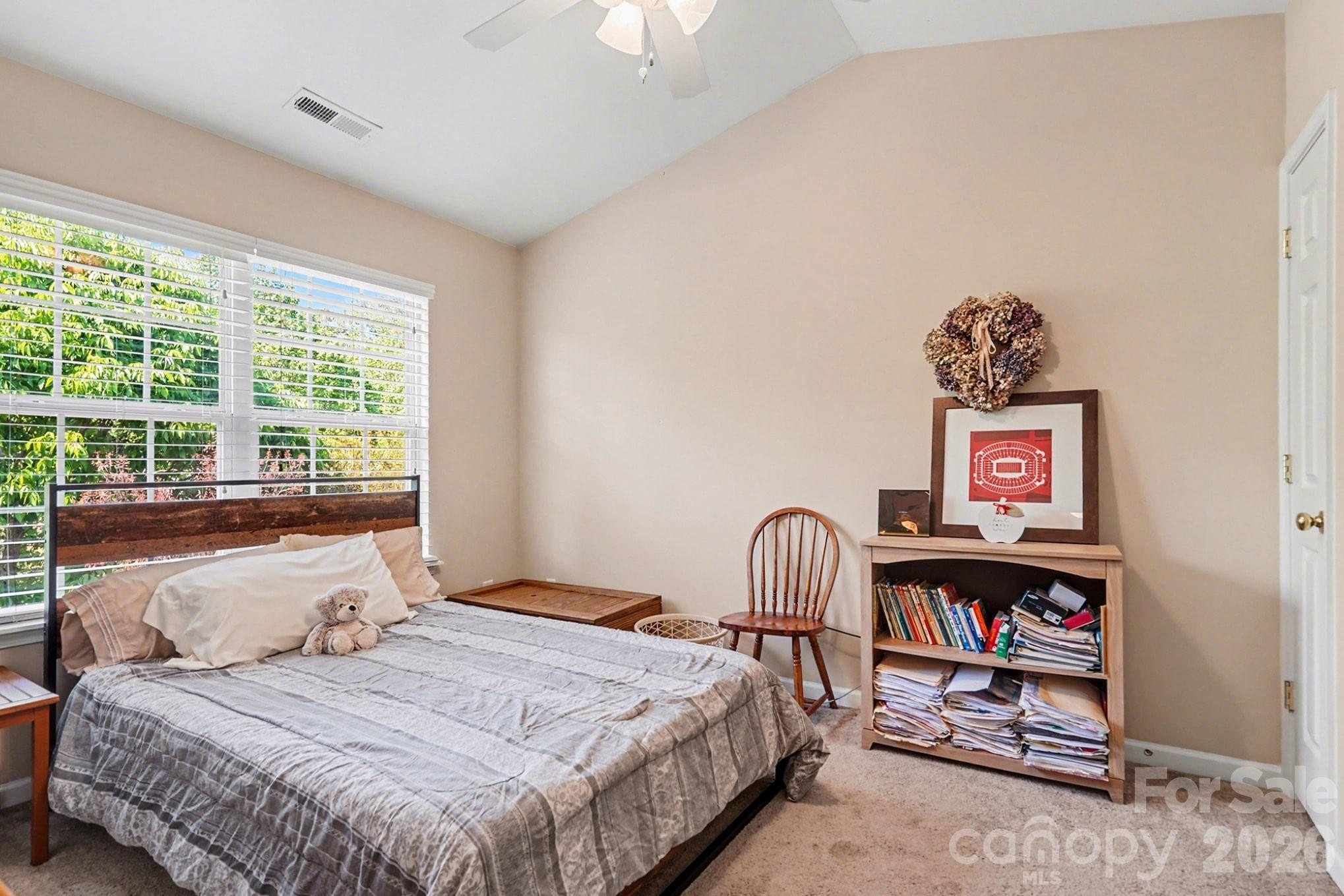 747 Rock Lake Glen