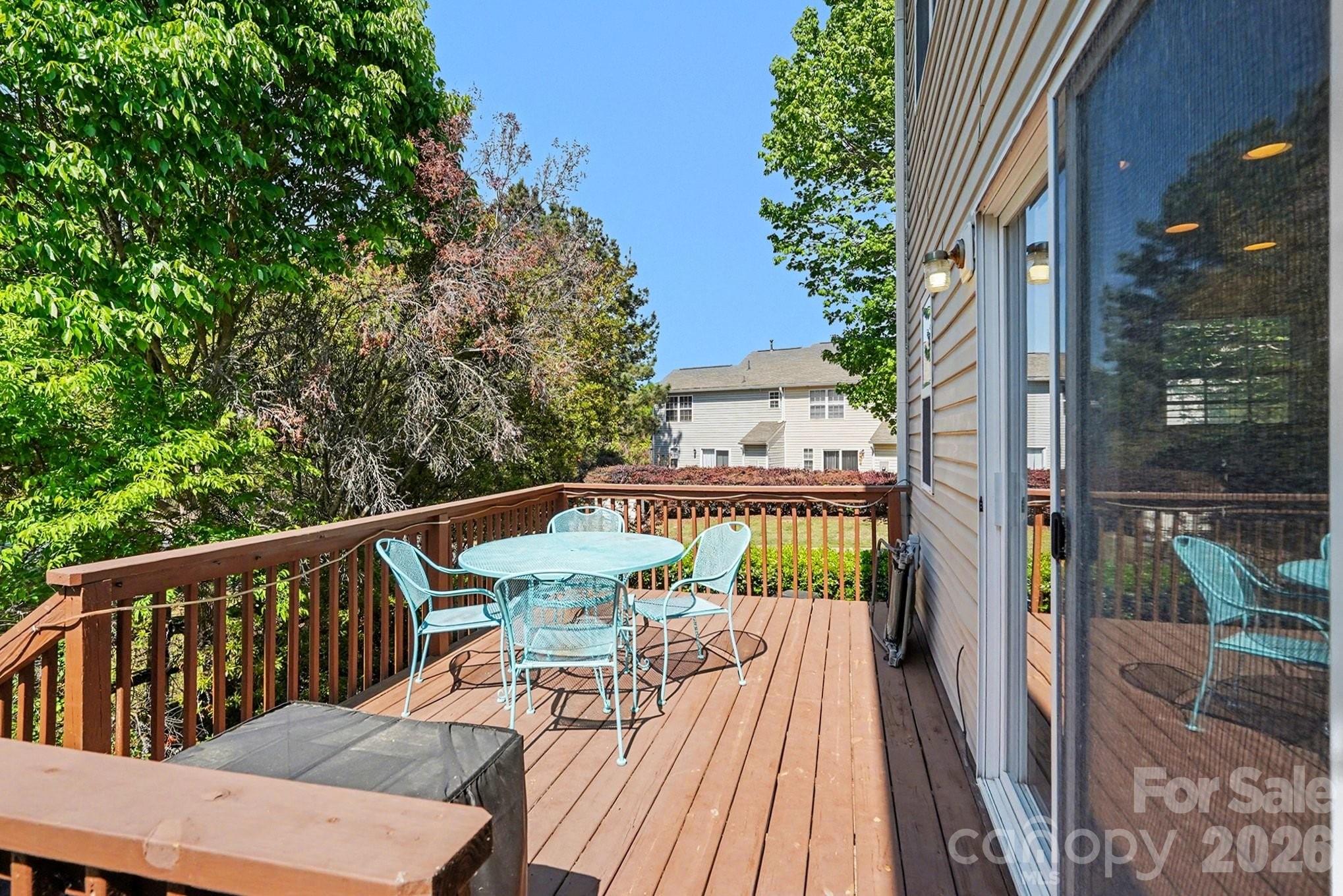 747 Rock Lake Glen