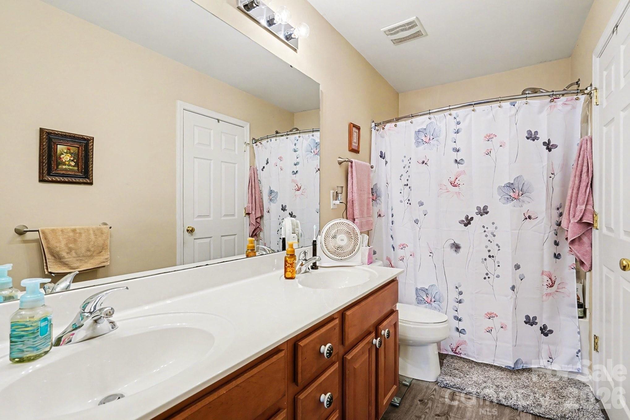 747 Rock Lake Glen