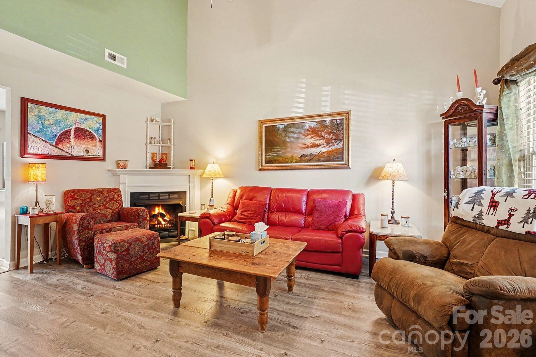 747 Rock Lake Glen