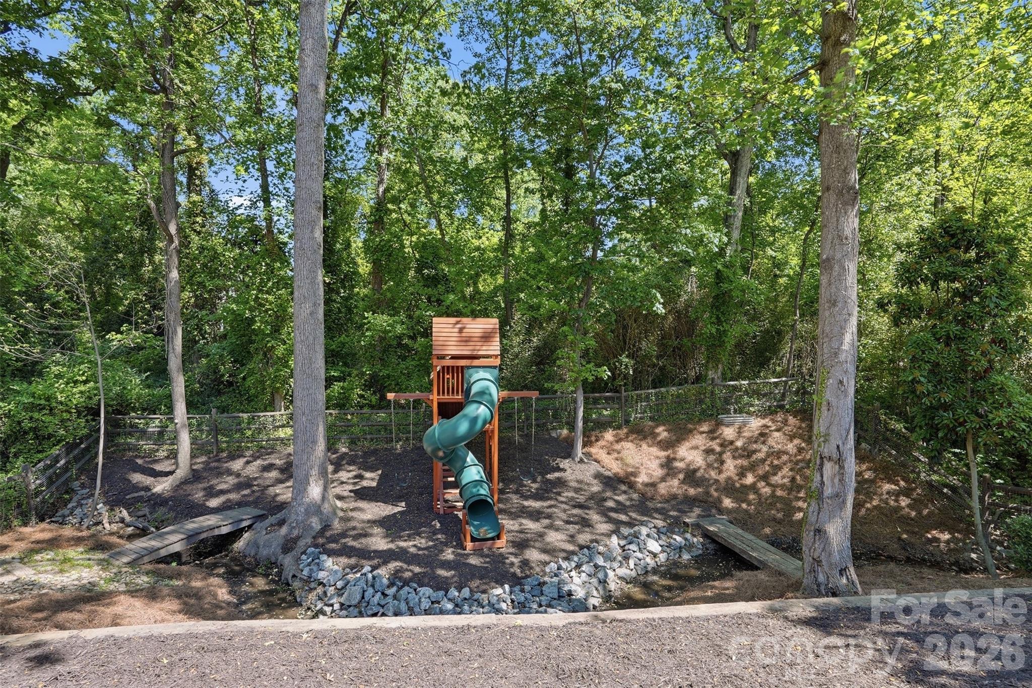 2113 Woodlawn Street Unit: A