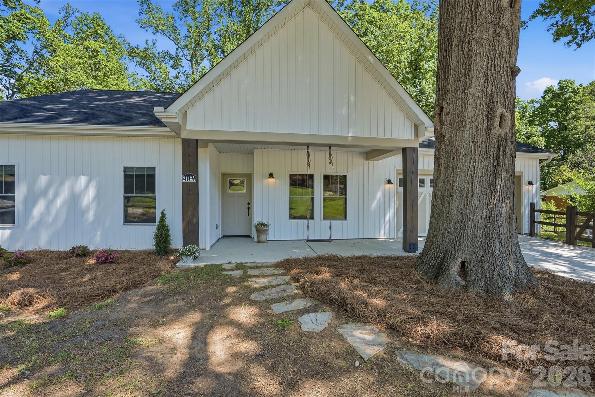 2113 Woodlawn Street Unit: A