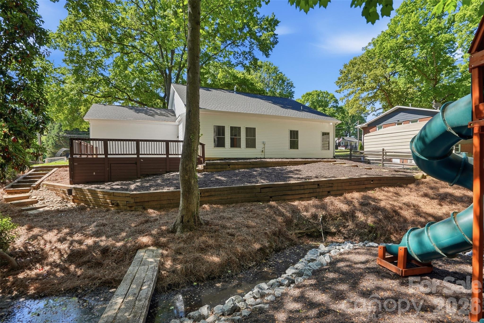 2113 Woodlawn Street Unit: A