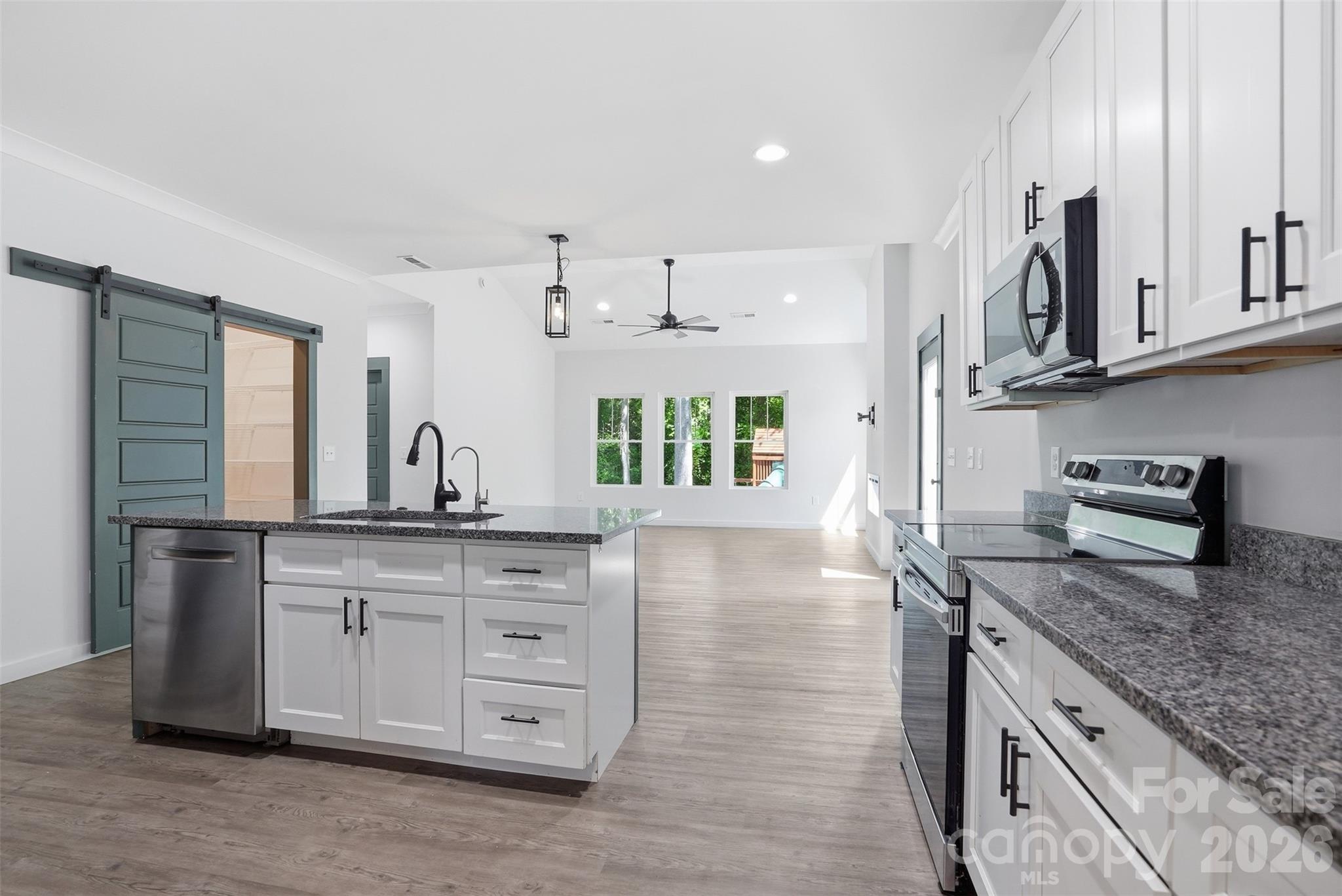 2113 Woodlawn Street Unit: A