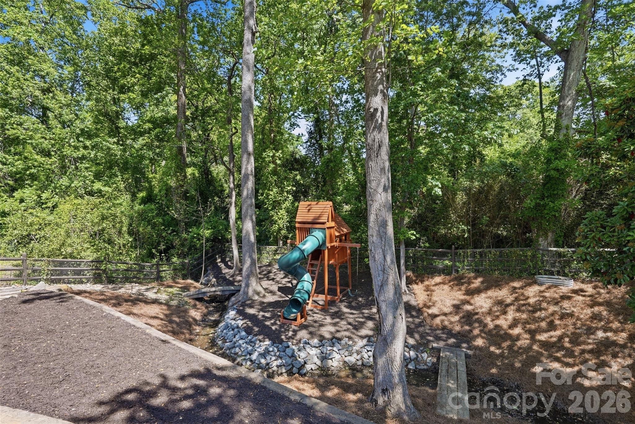 2113 Woodlawn Street Unit: A