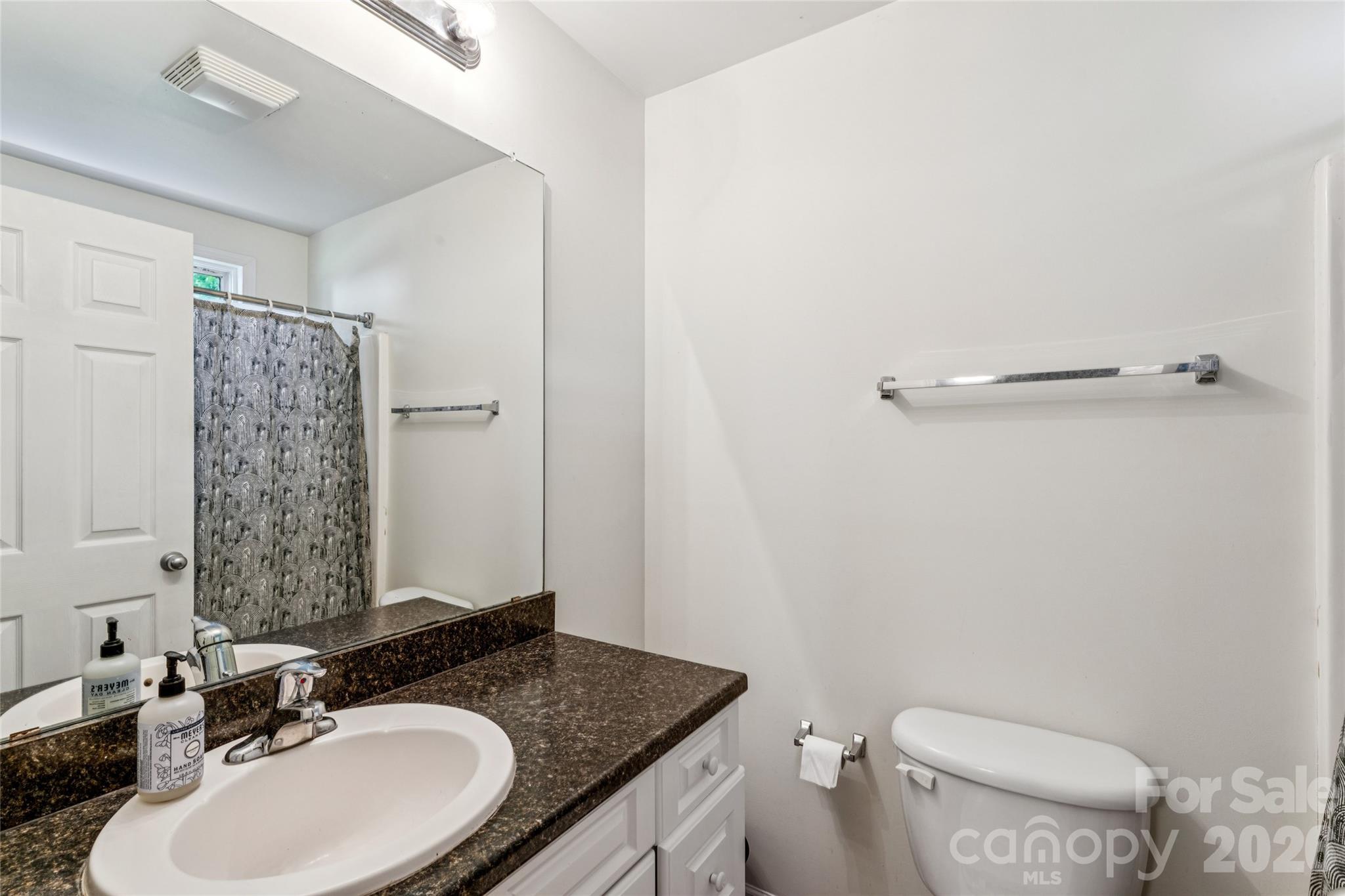 329 W Mcneely Avenue