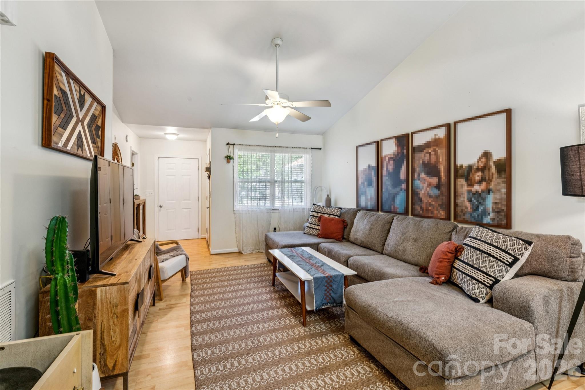 329 W Mcneely Avenue
