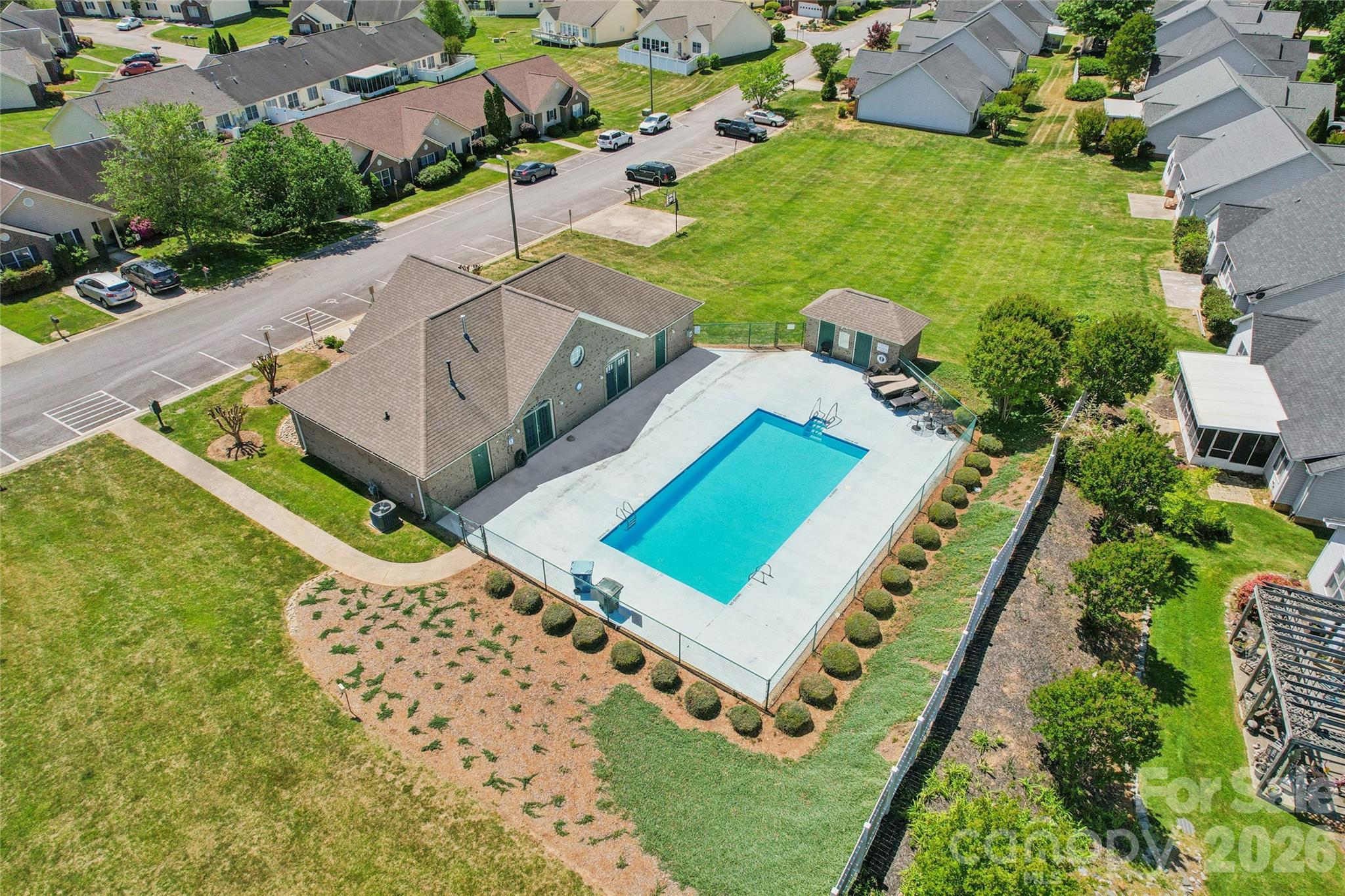 506 Hidden Creek Circle
